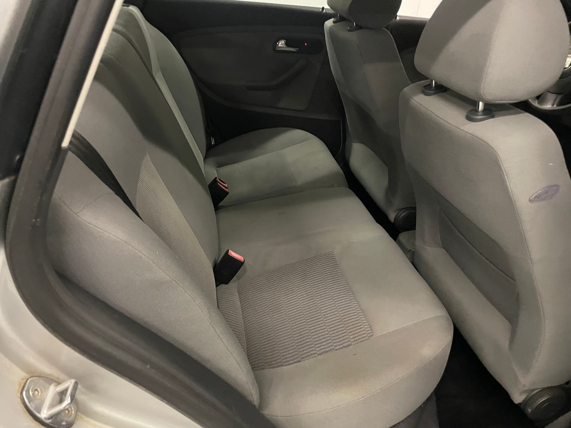 SEAT Ibiza 1.4 16V Signo-image-13