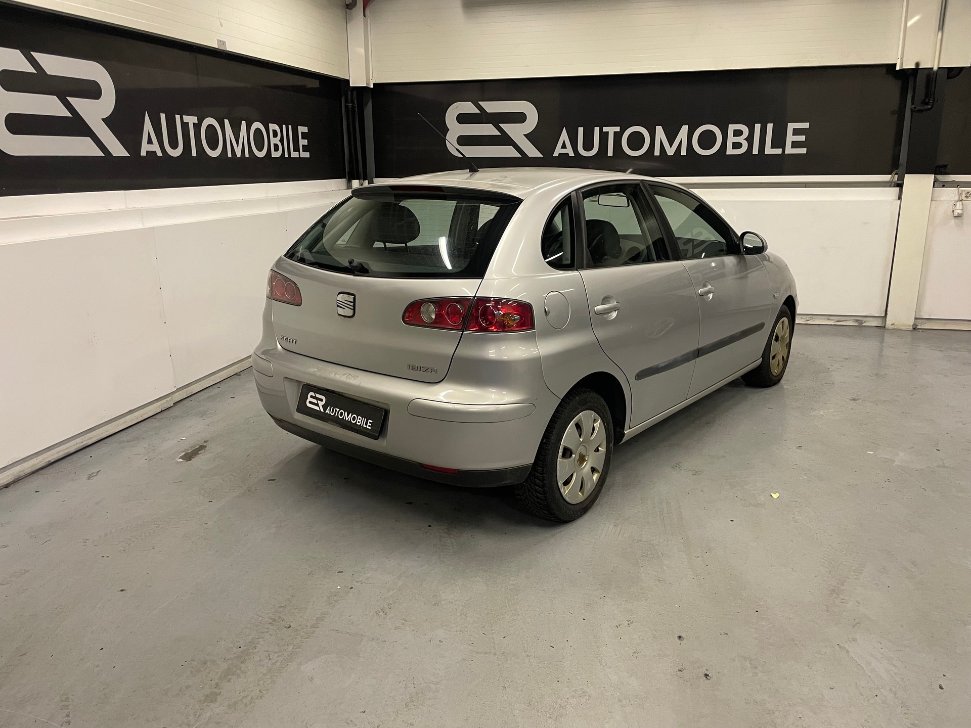 SEAT Ibiza 1.4 16V Signo-image-2