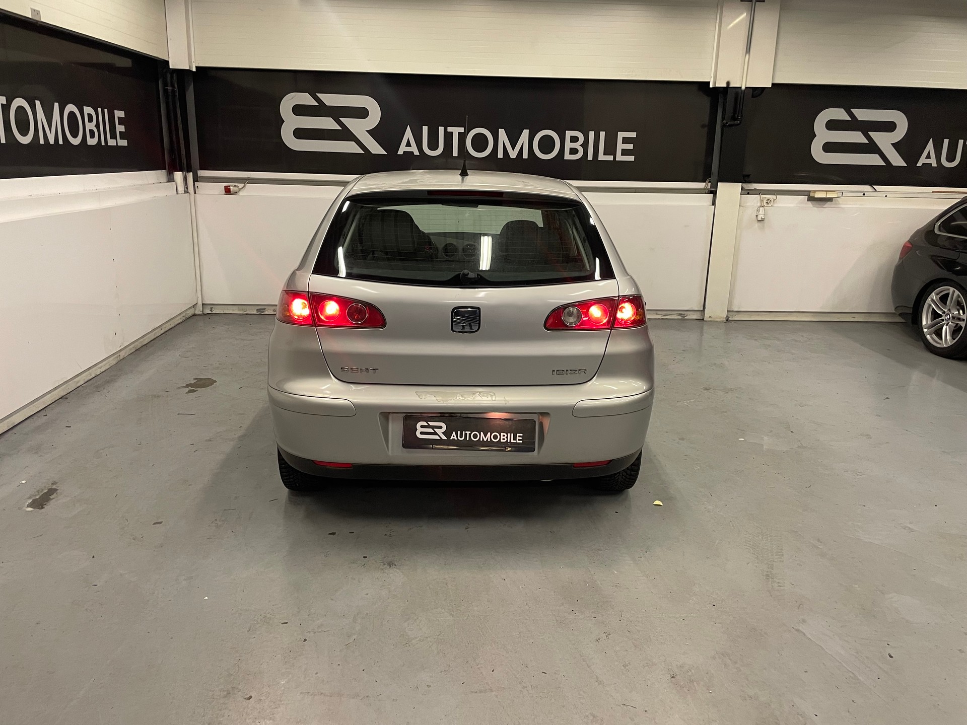 SEAT Ibiza 1.4 16V Signo-image-5