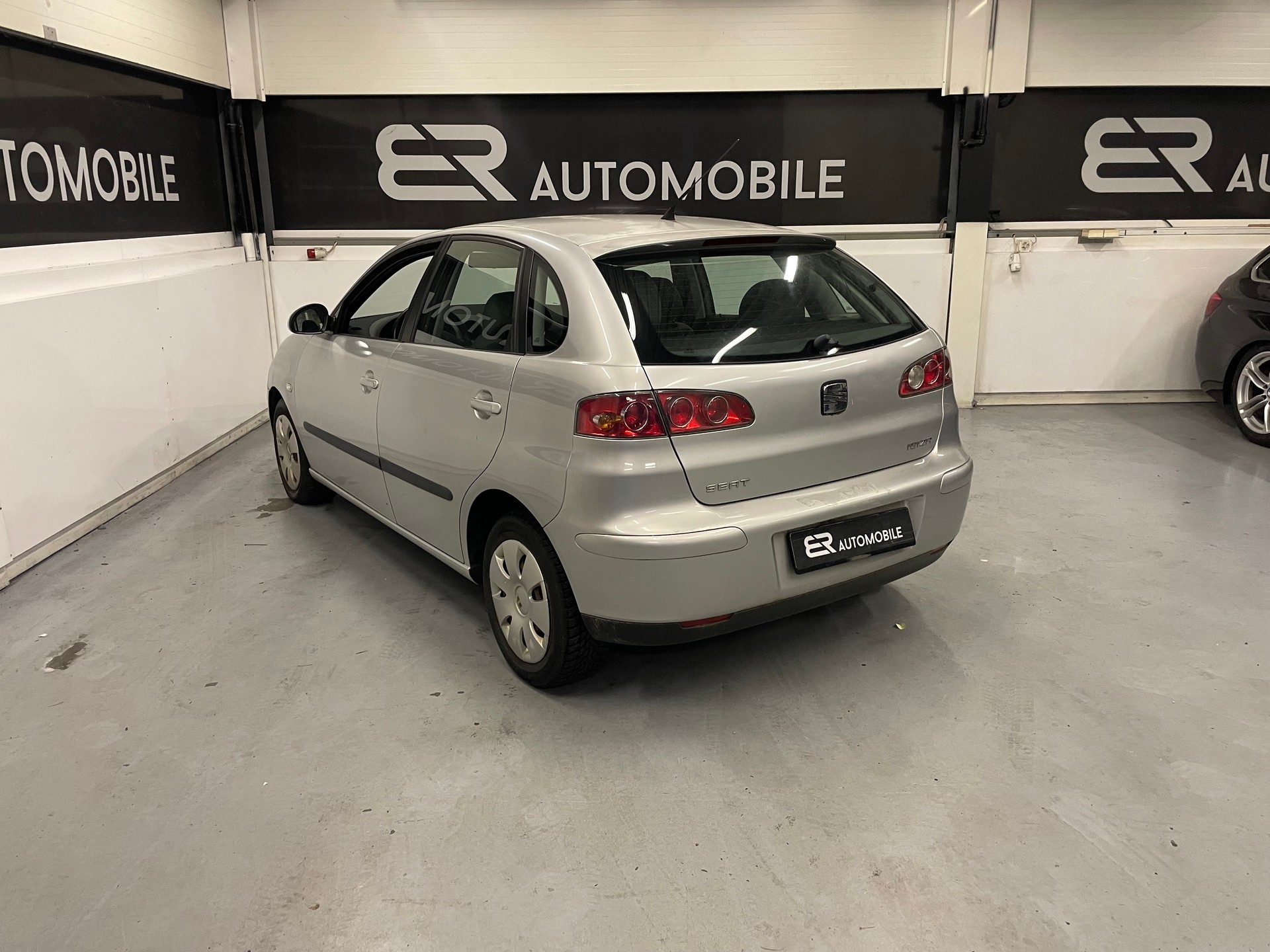 SEAT Ibiza 1.4 16V Signo-image-3