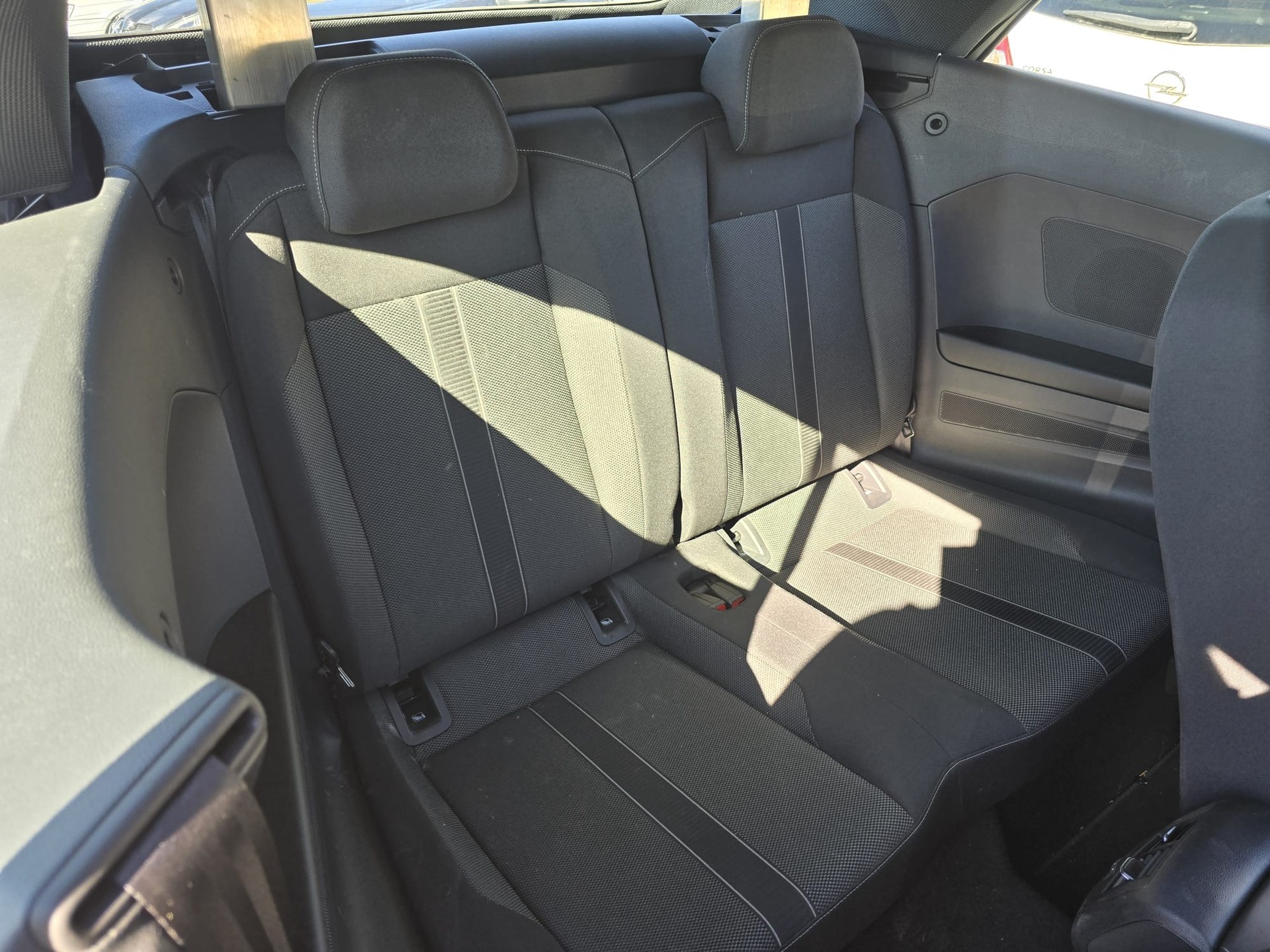 VW T-Roc Cabriolet 1.5 TSI EVO Style DSG-image-12