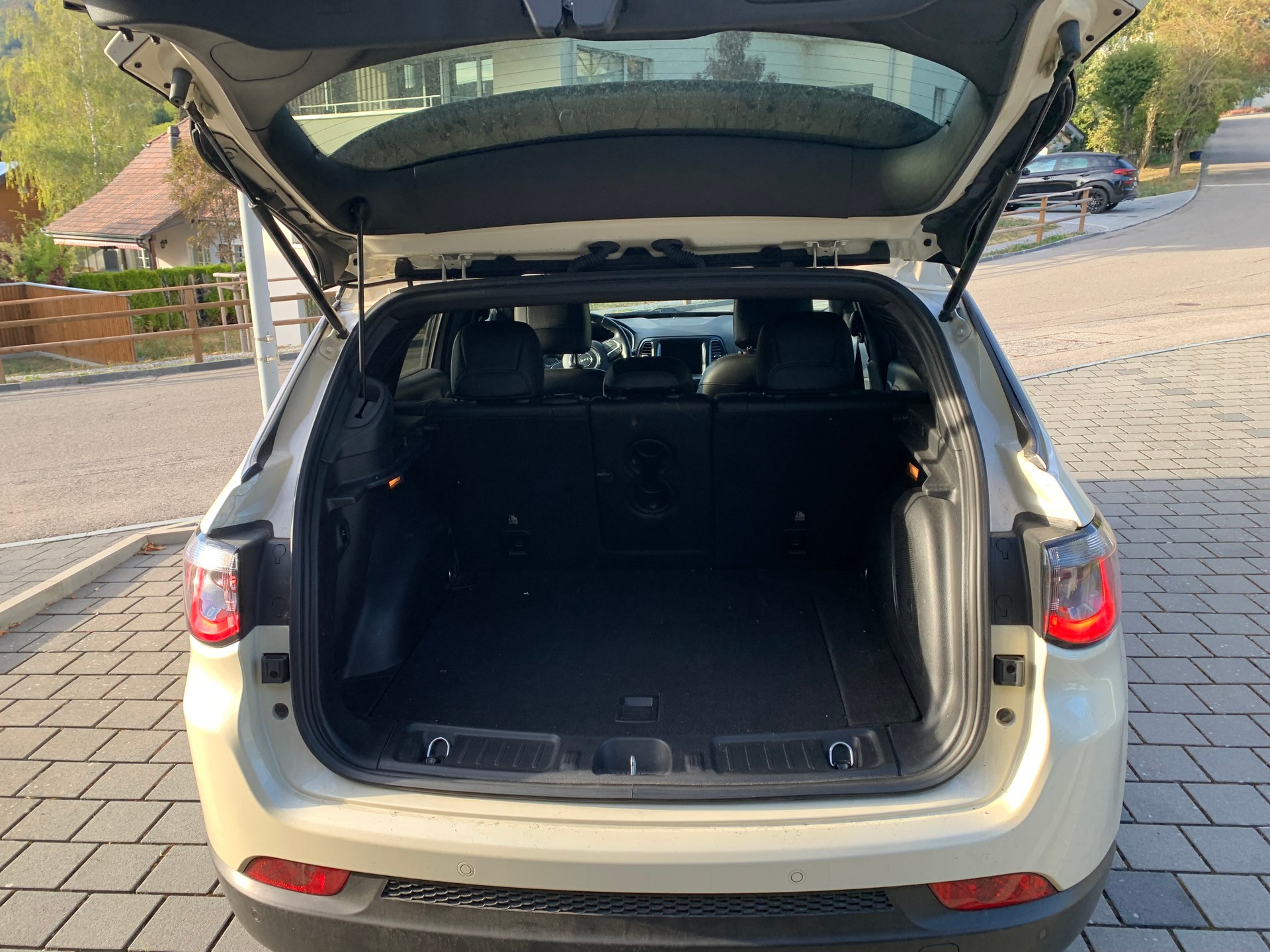 JEEP 1.3 S 4xe-image-4