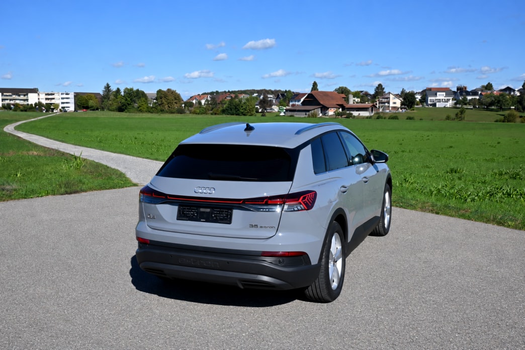 AUDI Q4 e-tron 35-image-2