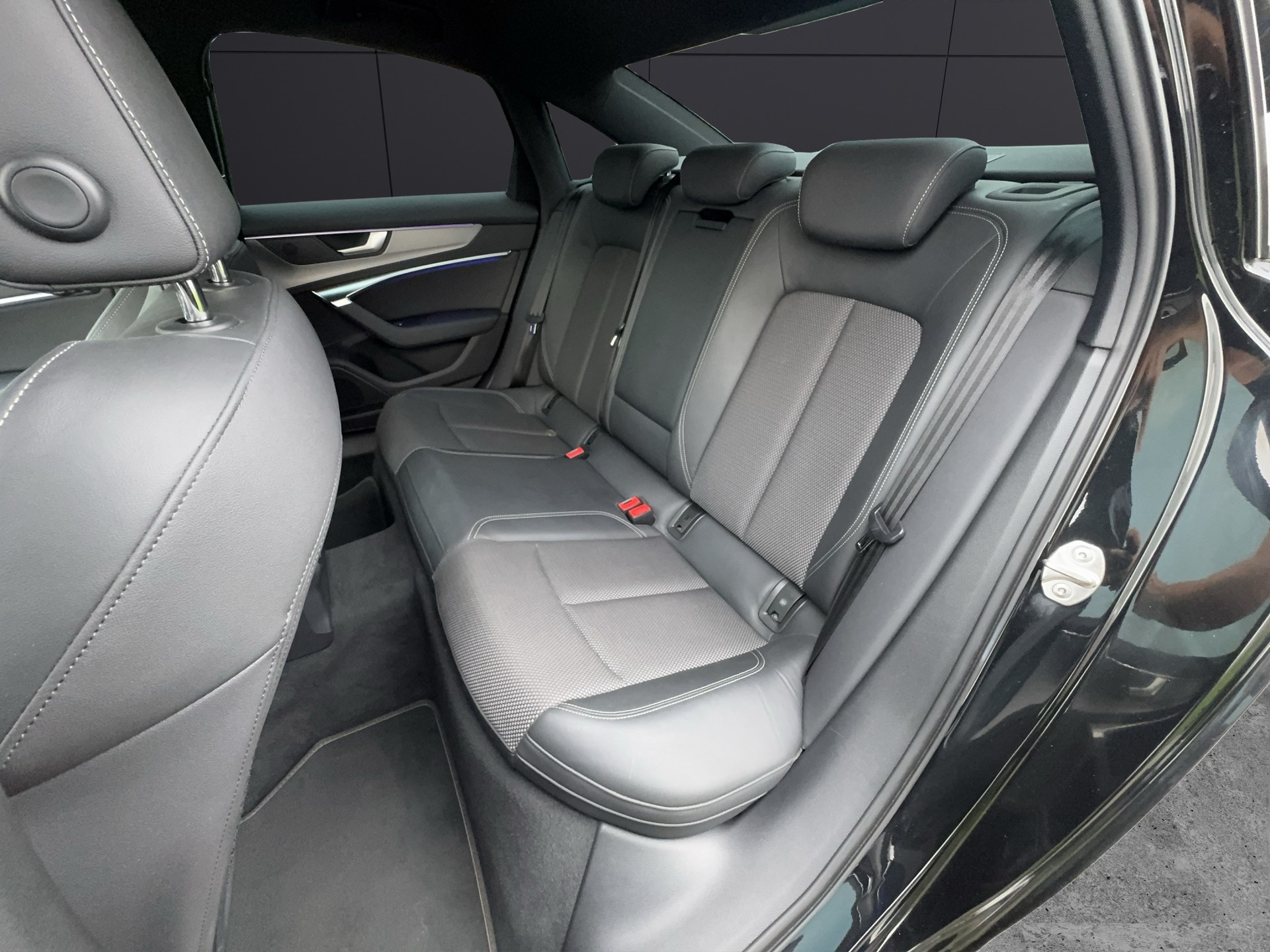 AUDI A6 Limousine 50 TDI Sport quattro tiptronic-image-13