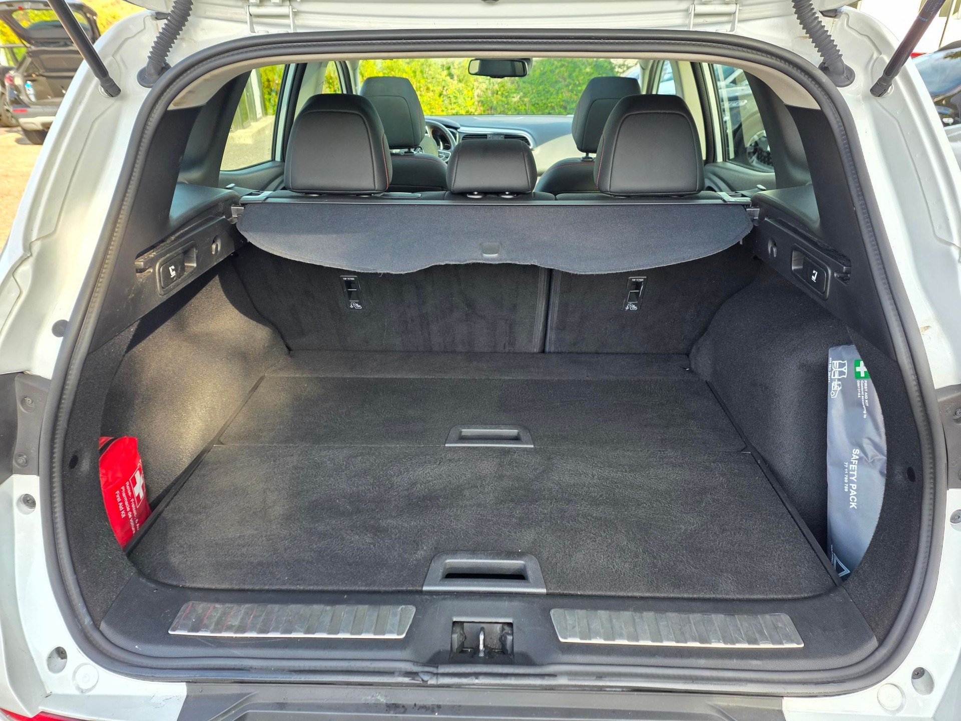 RENAULT Kadjar 1.3 TCe 160 Black Edition EDC-image-9
