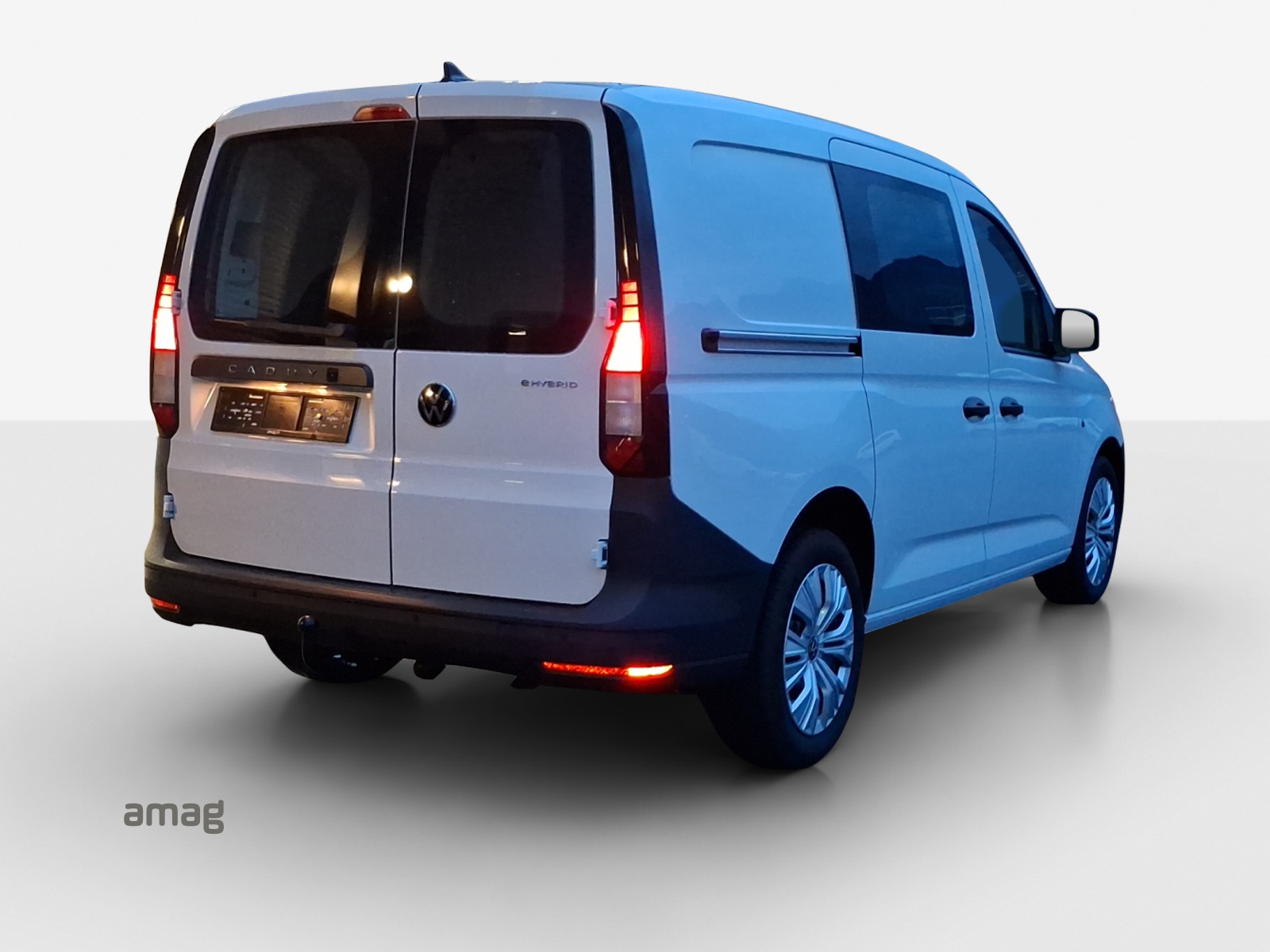 VW Caddy Cargo 1.5 TSI Plug in Hybrid DSG Maxi Entry-image-4