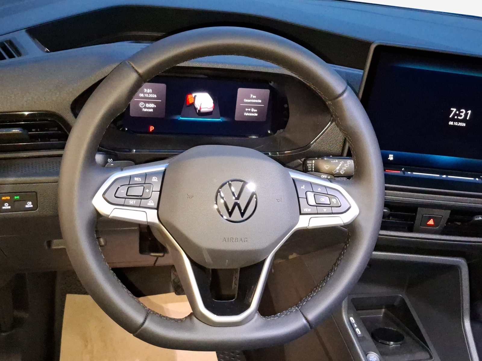 VW Caddy Cargo 1.5 TSI Plug in Hybrid DSG Maxi Entry-image-9