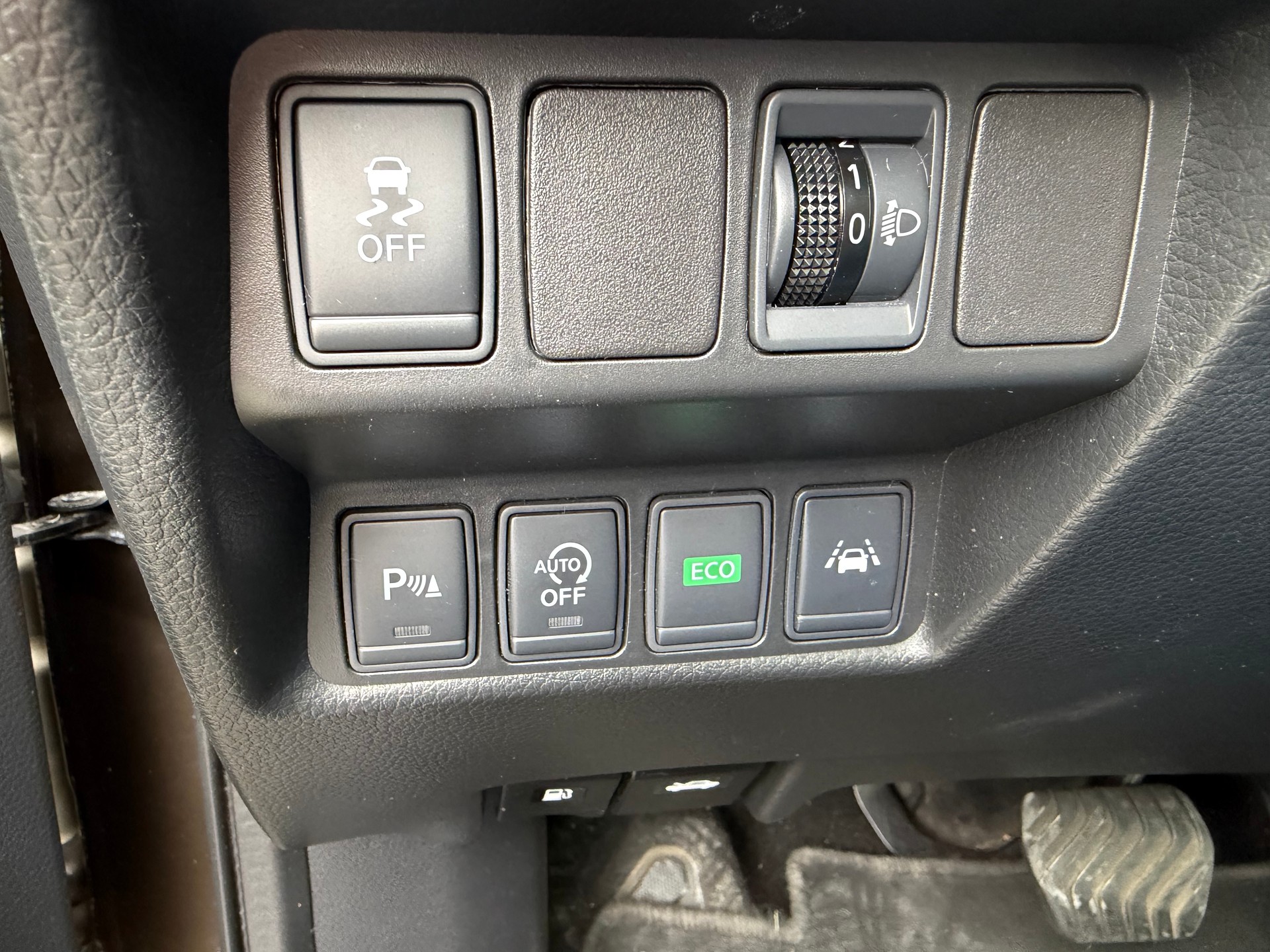 NISSAN Qashqai 1.6 dCi 360° Xtronic CVT-image-10