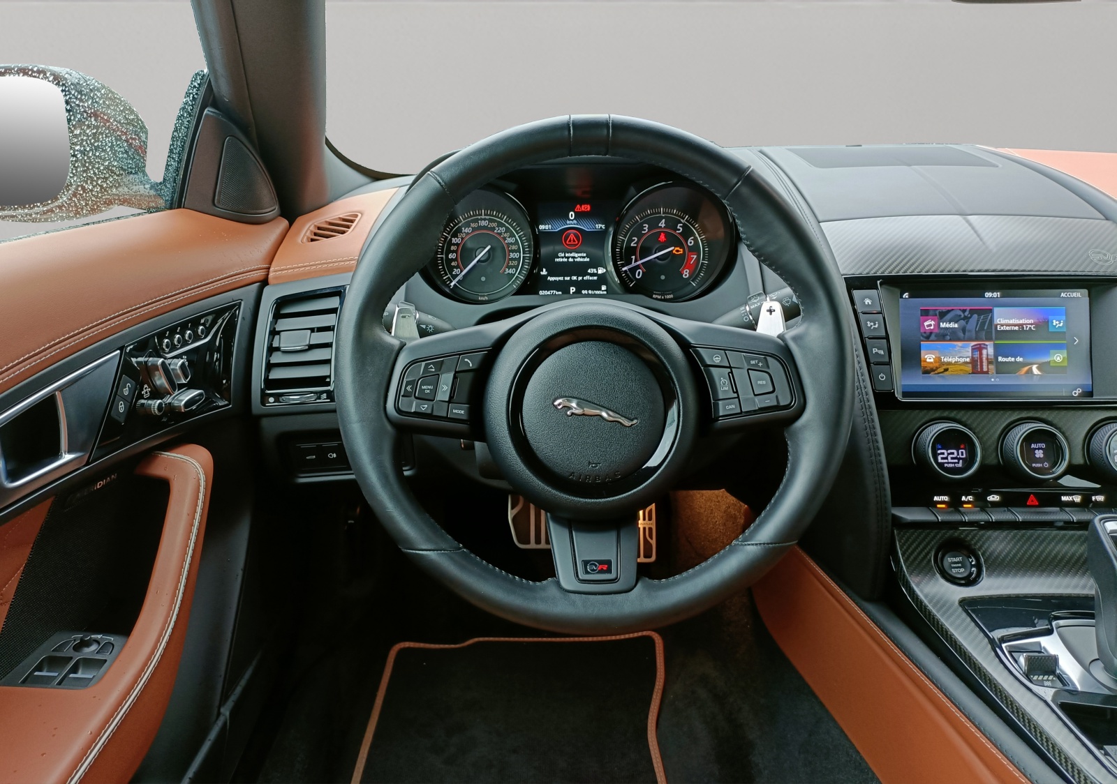 JAGUAR F-Type Coupé R 5.0 V8 SVR AWD-image-7