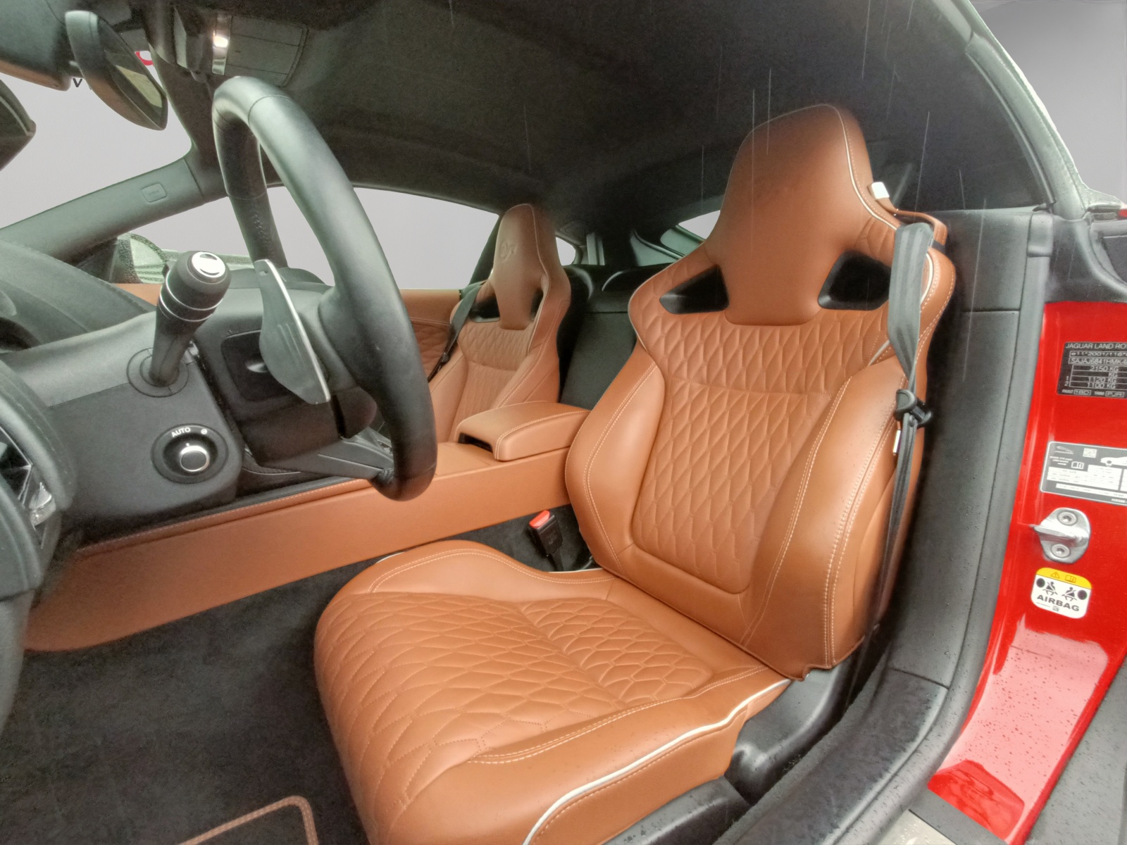 JAGUAR F-Type Coupé R 5.0 V8 SVR AWD-image-6