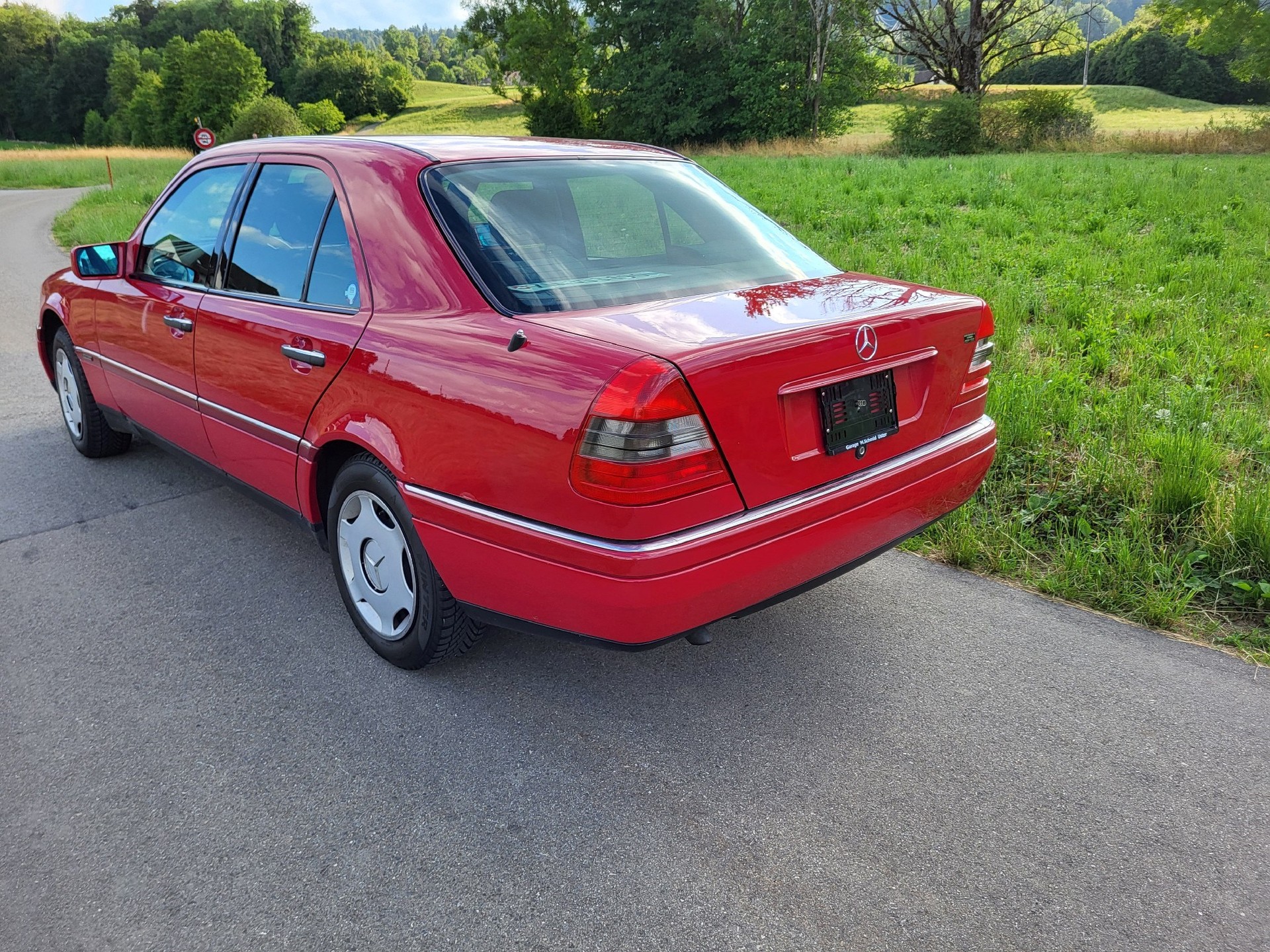 MERCEDES-BENZ C 180 Elégance-image-8