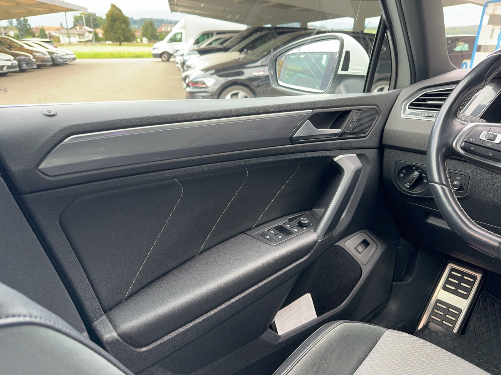 VW Tiguan 2.0TSI Highline 4Motion DSG-image-12