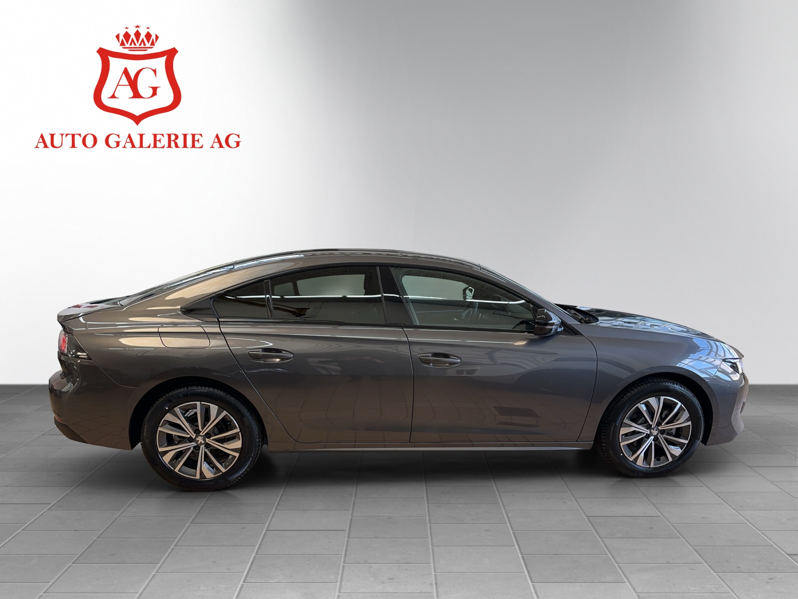PEUGEOT 508 1.2 PureTech Allure Pack EAT8-image-5