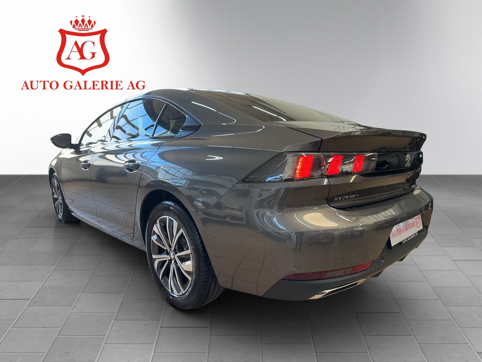 PEUGEOT 508 1.2 PureTech Allure Pack EAT8-image-2