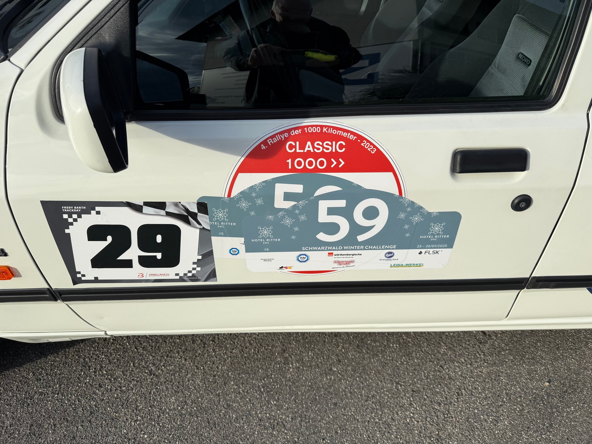 FORD Sierra 2.0i Cosworth 4x4-image-14