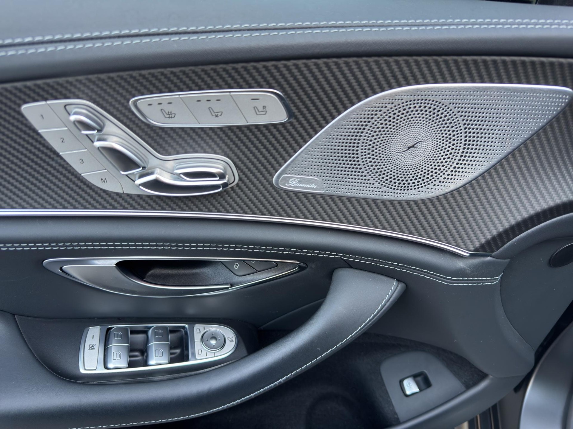 MERCEDES-BENZ AMG GT 63 S 4matic+-image-16