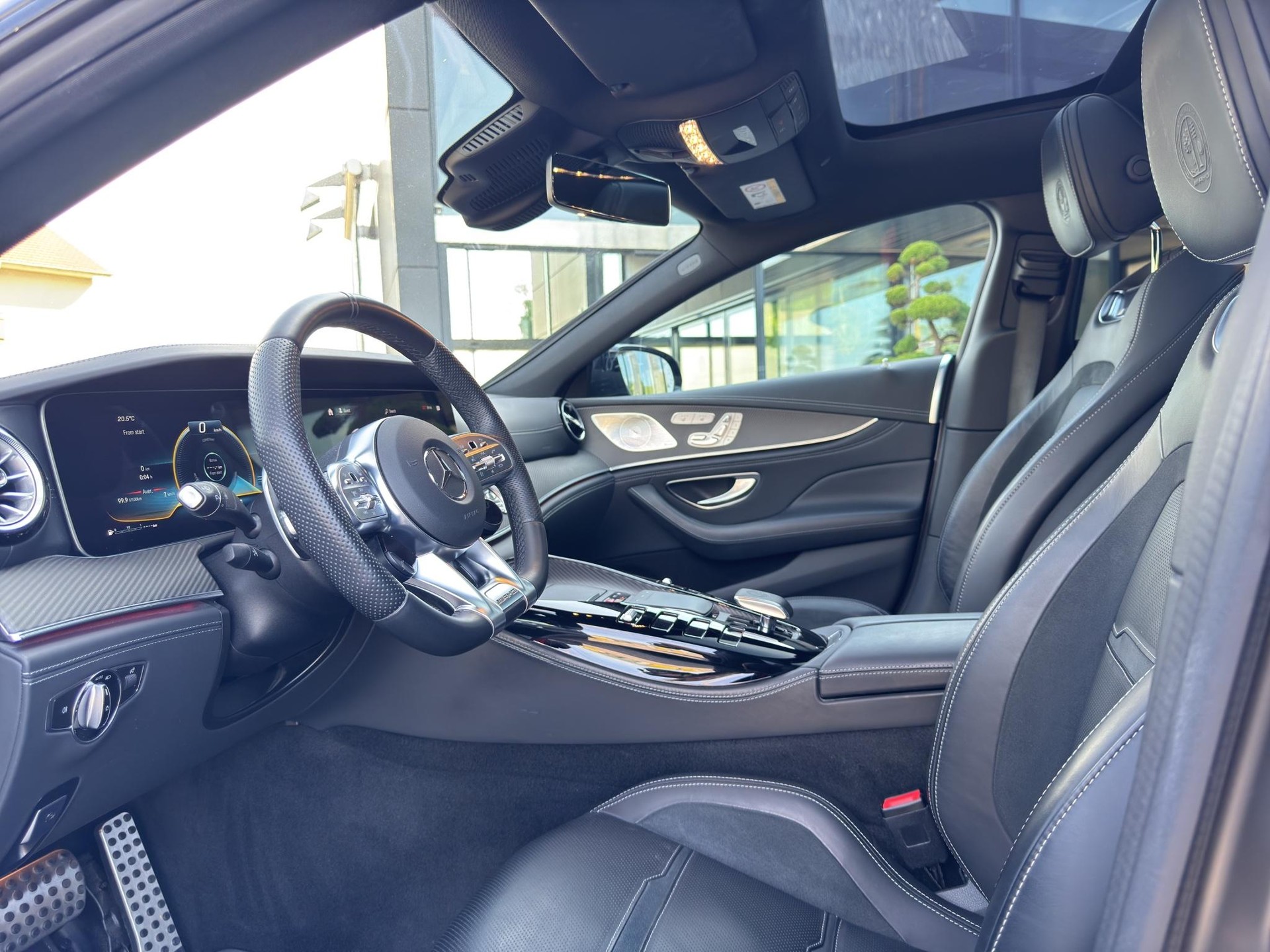 MERCEDES-BENZ AMG GT 63 S 4matic+-image-17