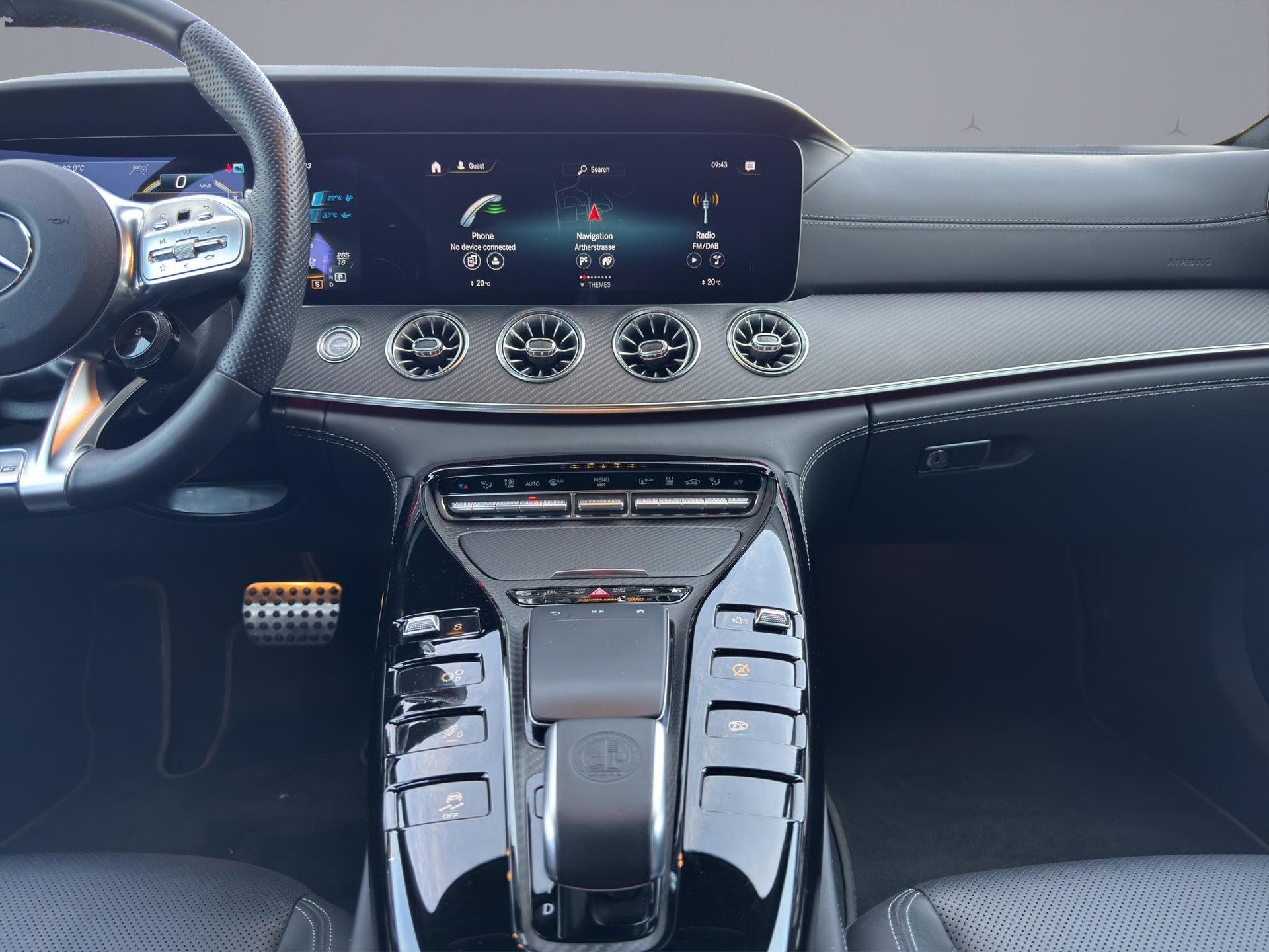 MERCEDES-BENZ AMG GT 63 S 4matic+-image-11