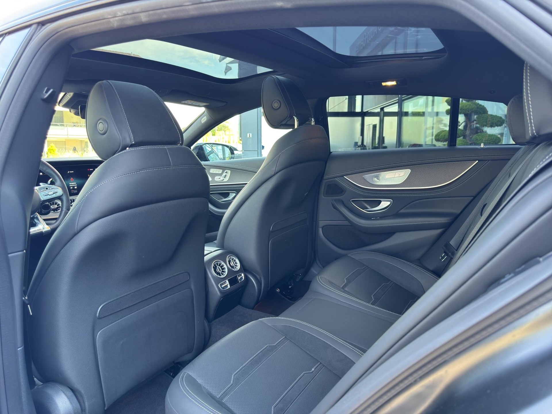 MERCEDES-BENZ AMG GT 63 S 4matic+-image-18