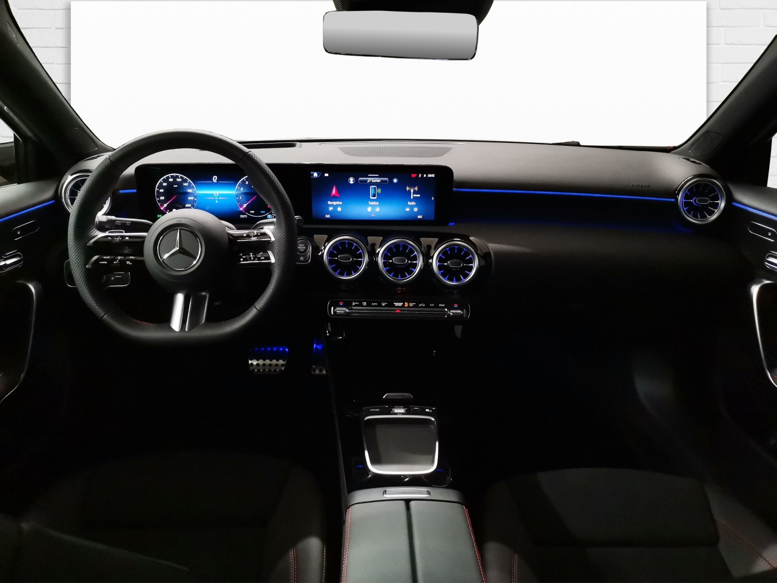 MERCEDES-BENZ A 250 AMG Line 4Matic-image-6