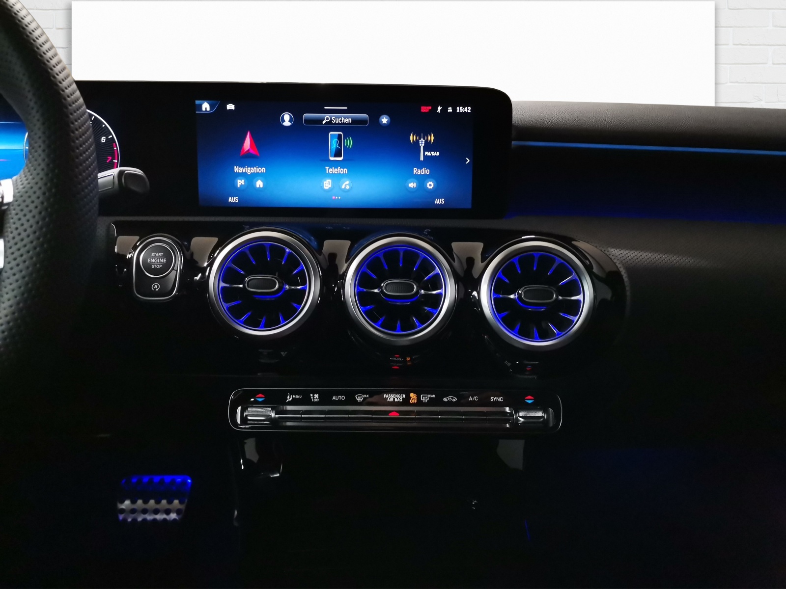 MERCEDES-BENZ A 250 AMG Line 4Matic-image-7