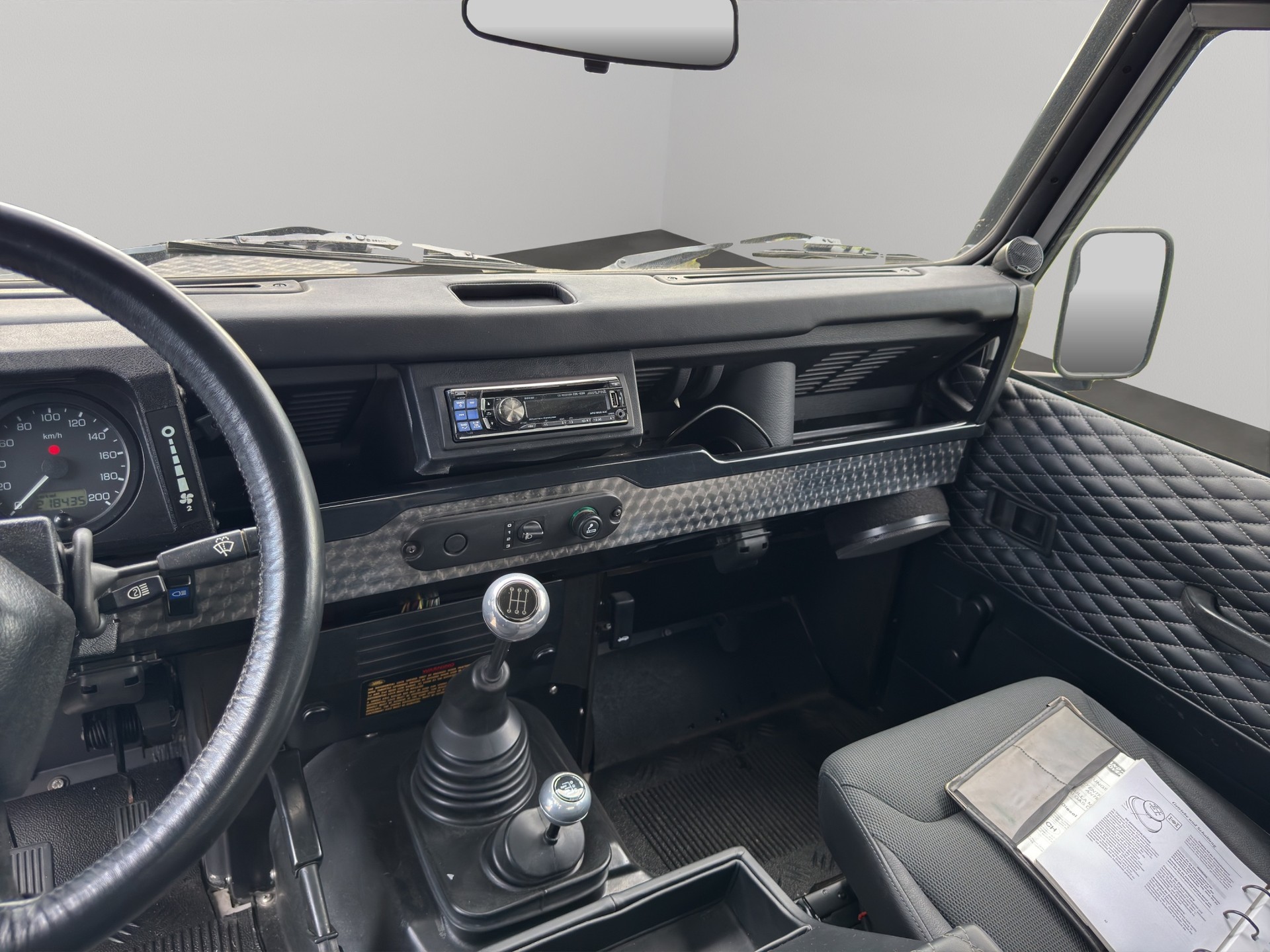 LAND ROVER Defender 110 SW 2.5 Td5-image-5