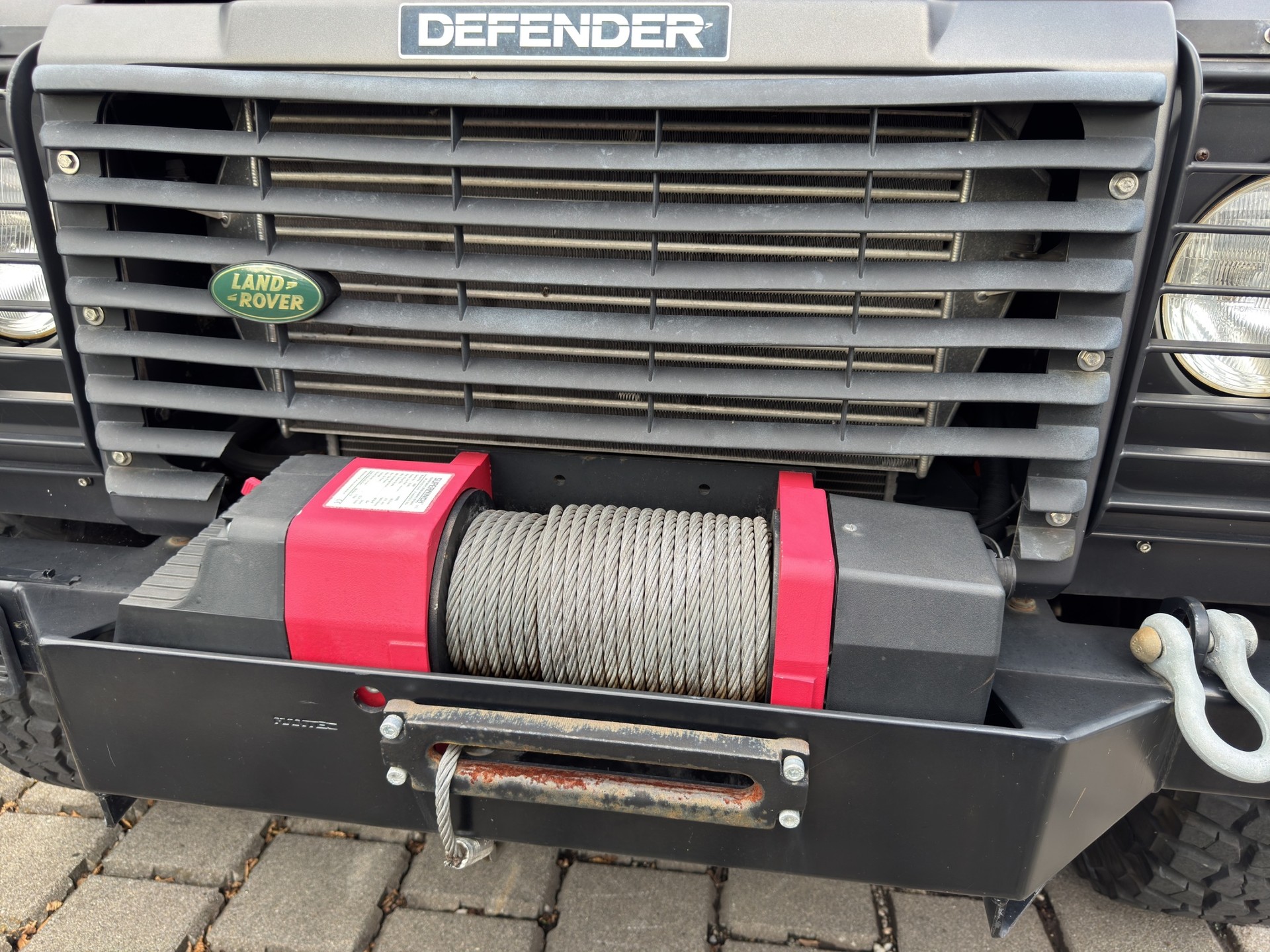 LAND ROVER Defender 110 SW 2.5 Td5-image-6