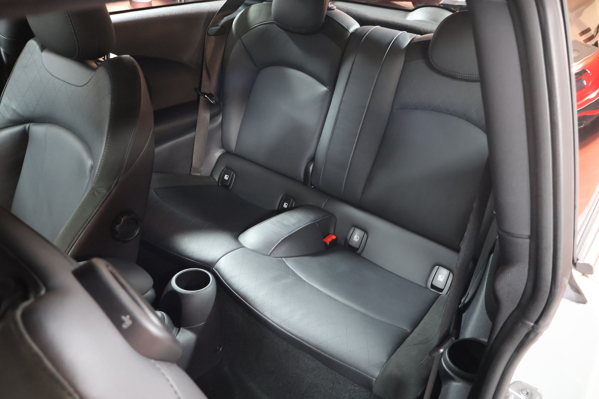 MINI Cooper SE-image-13
