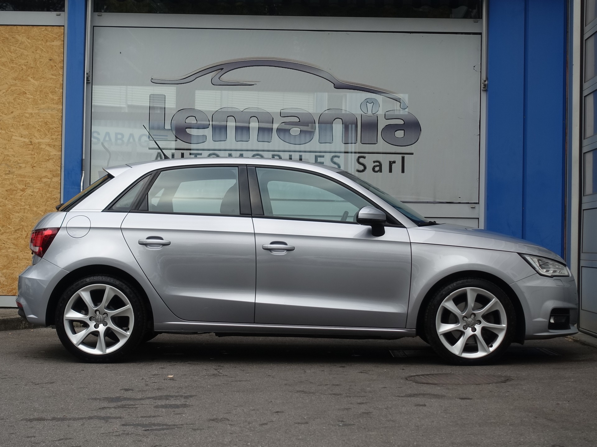 AUDI A1 Sportback 1.4 TFSI Sport S-tronic-image-7