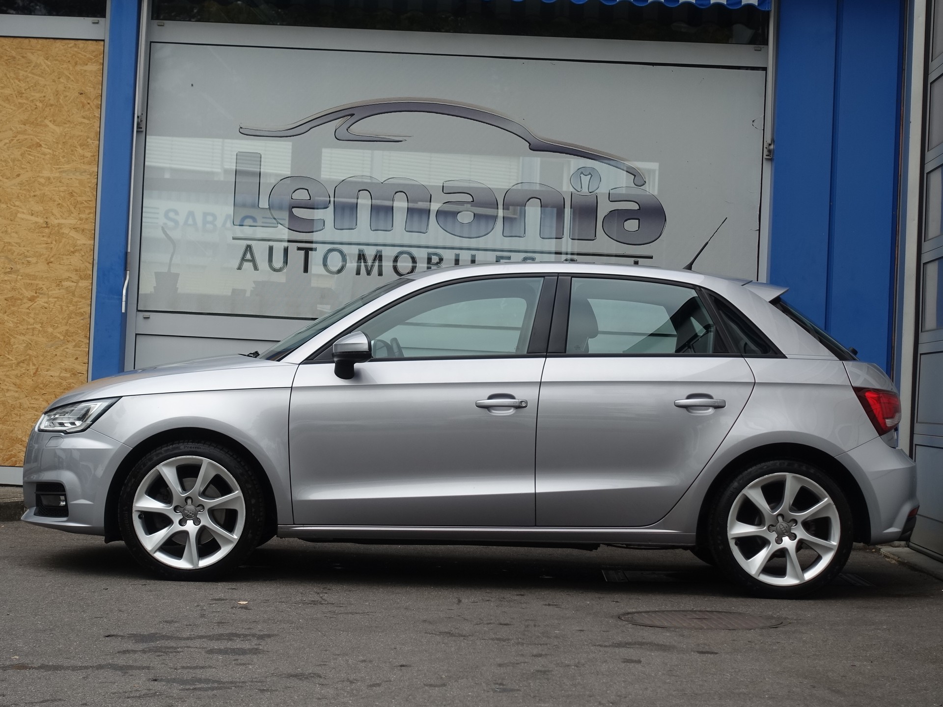 AUDI A1 Sportback 1.4 TFSI Sport S-tronic-image-6