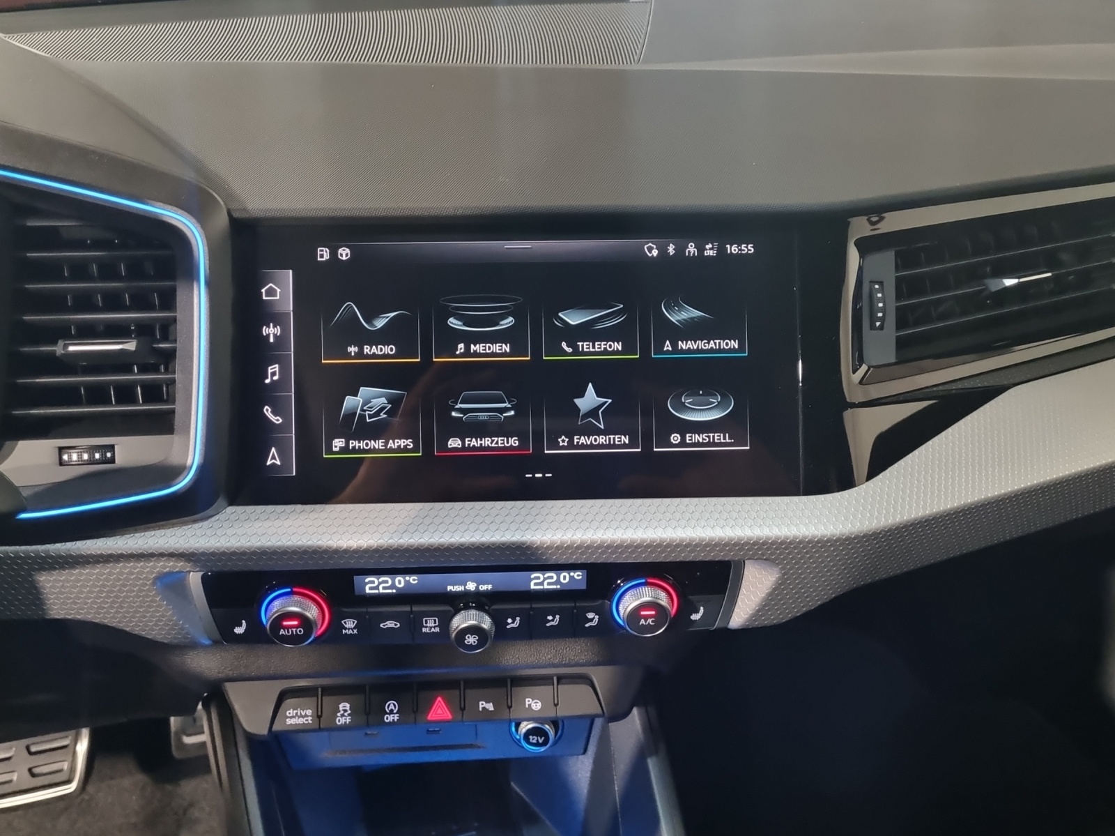 AUDI A1 Sportback 30 TFSI S Line Attraction S-tronic-image-10