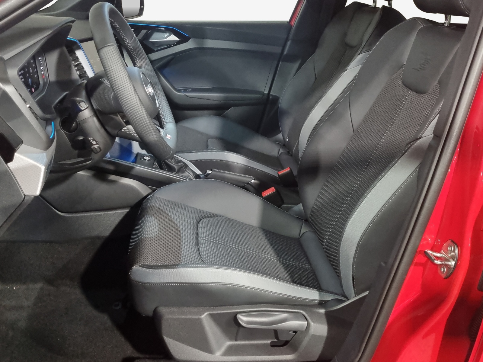 AUDI A1 Sportback 30 TFSI S Line Attraction S-tronic-image-7