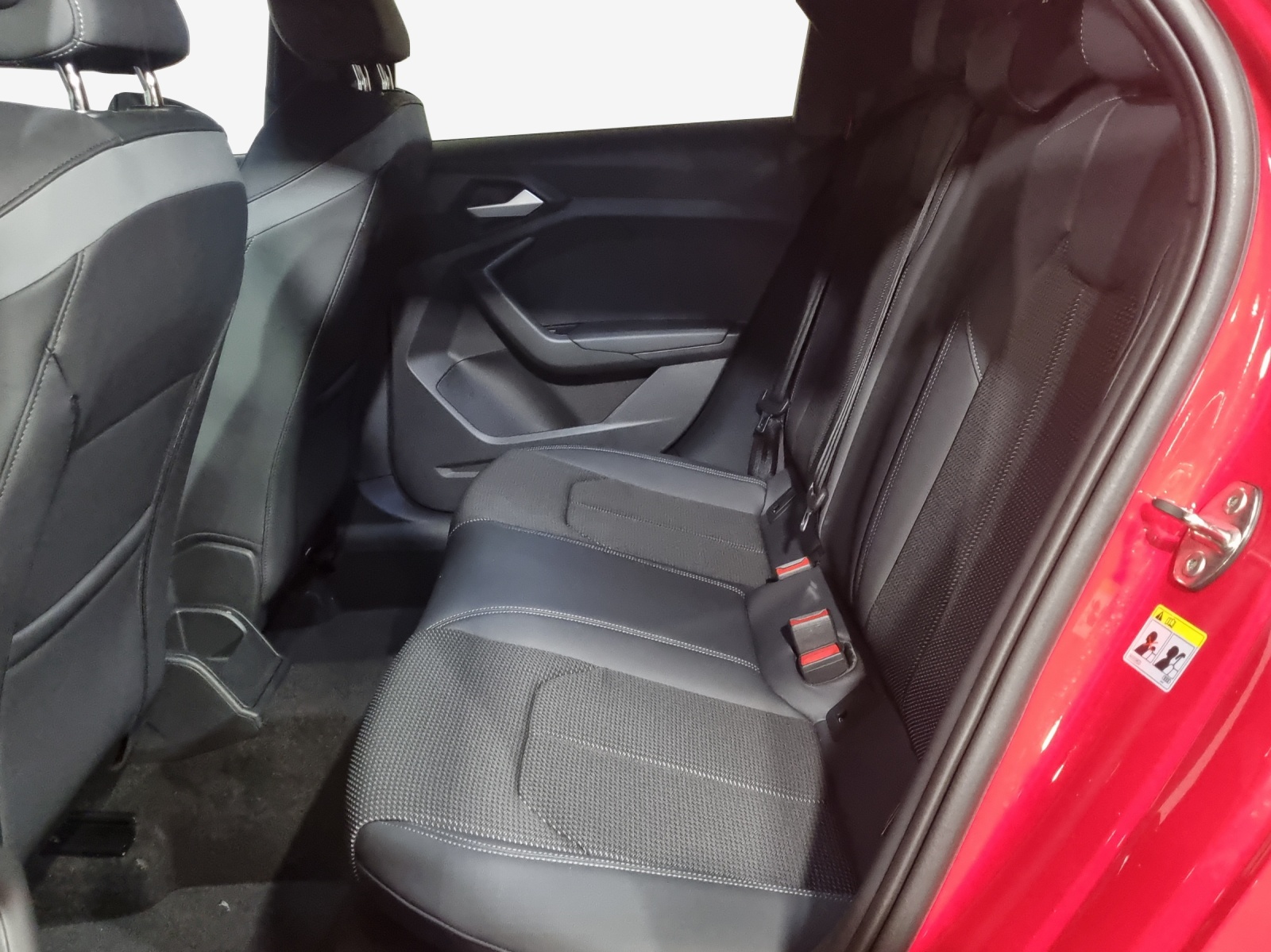 AUDI A1 Sportback 30 TFSI S Line Attraction S-tronic-image-11