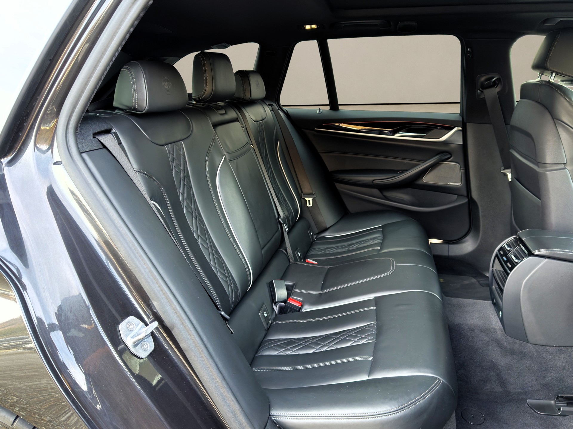BMW-ALPINA D5 S * BiTurbo Touring * 3.0d xDrive Switch-Tronic-image-14