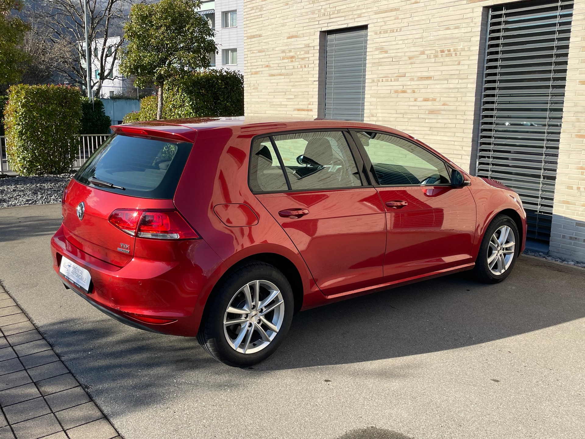 VW GOLF-image-8