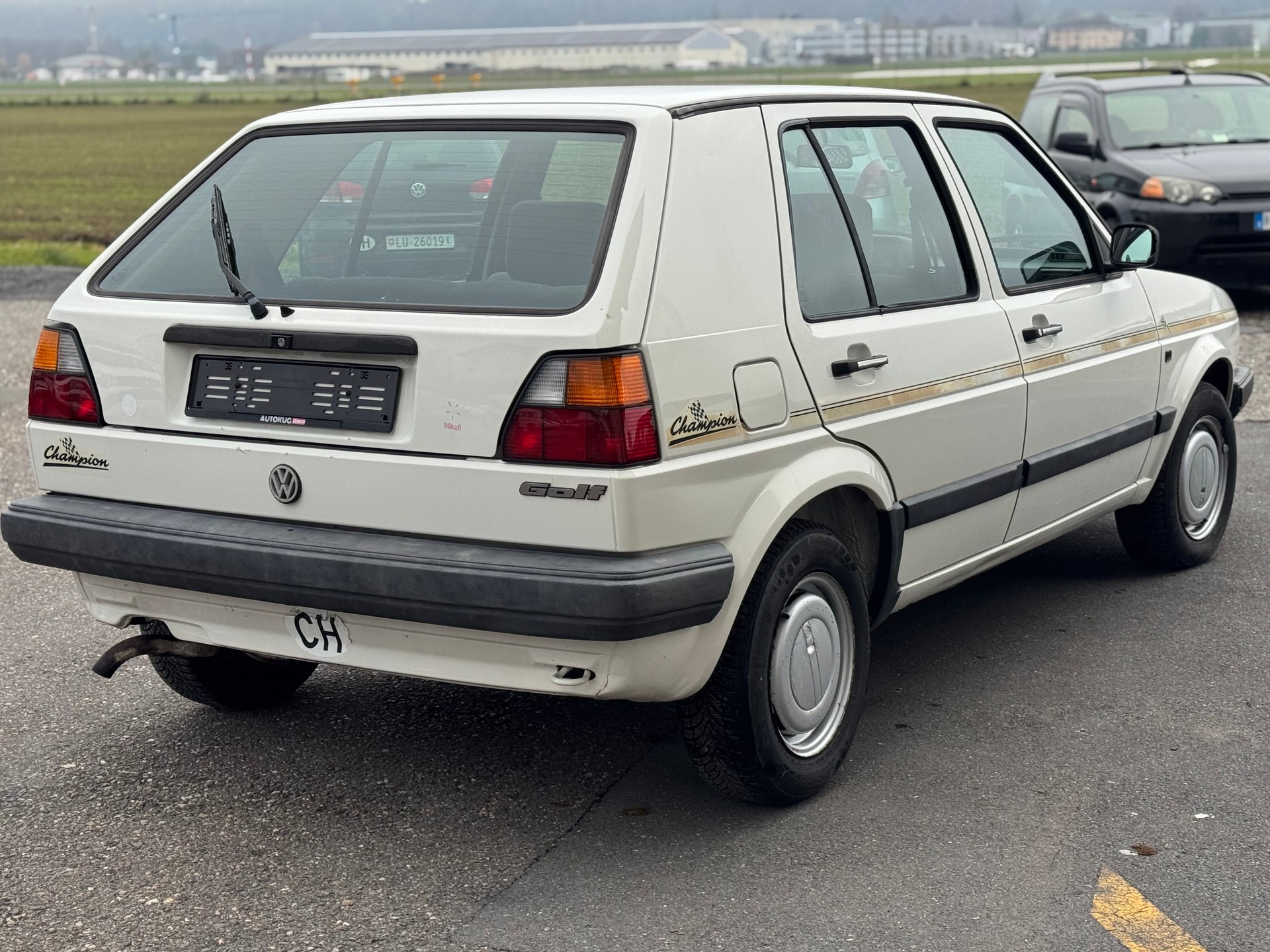 VW Golf 1800 GL-image-3