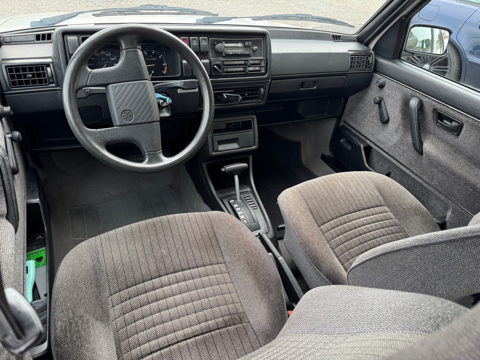 VW Golf 1800 GL-image-7