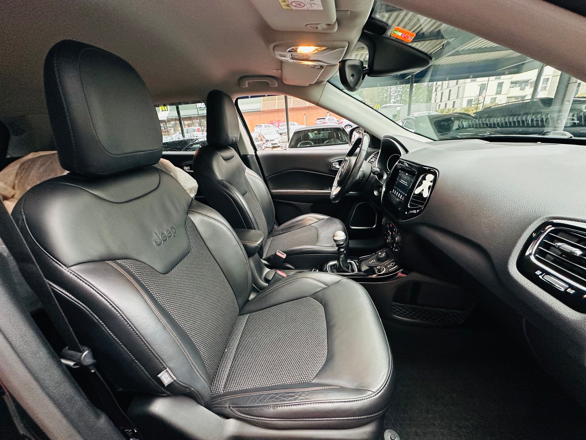 JEEP Compass 2.0CRD Limited AWD-image-17