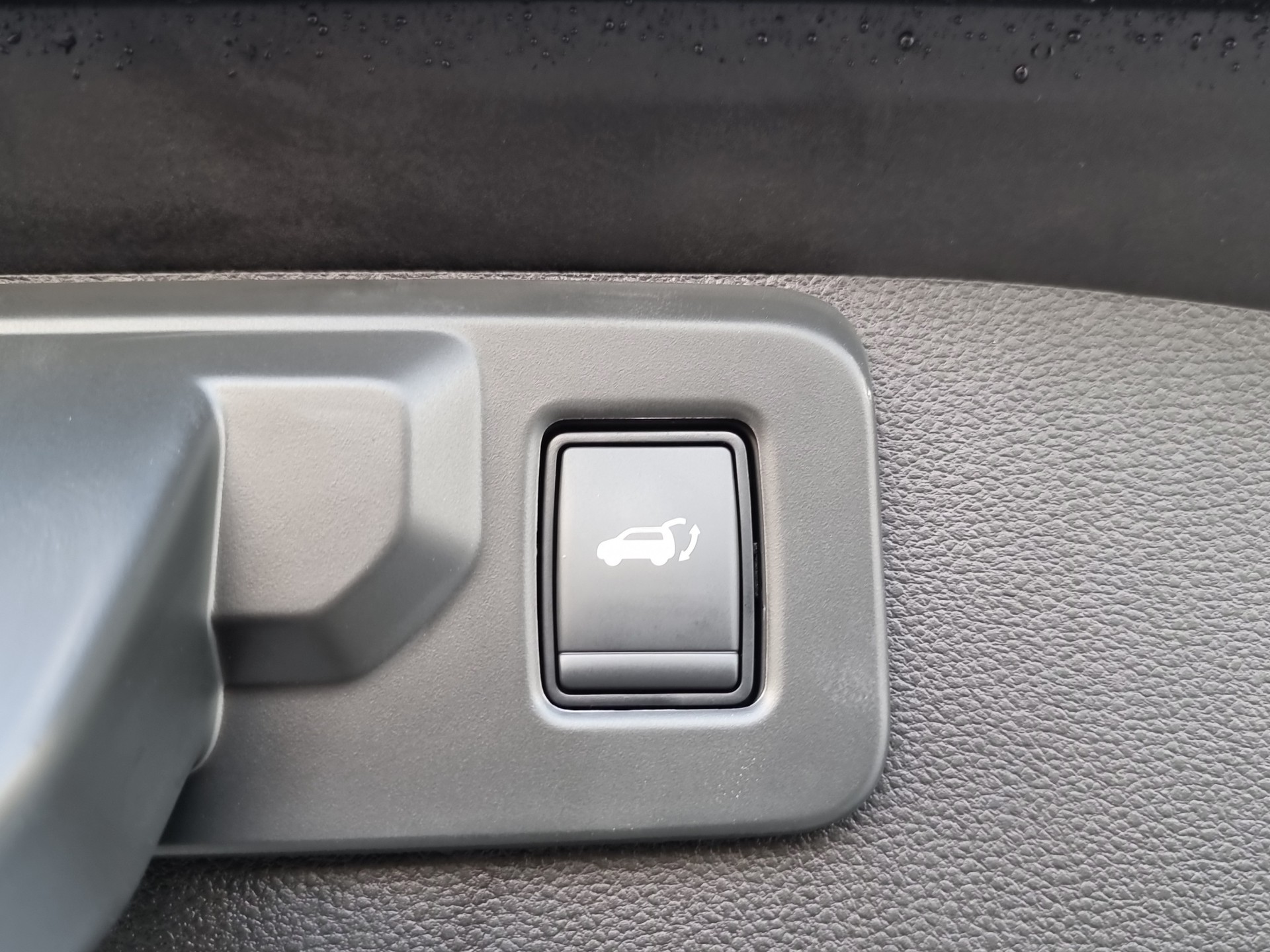 MITSUBISHI Grandis 1.8 HEV Instyle-image-14