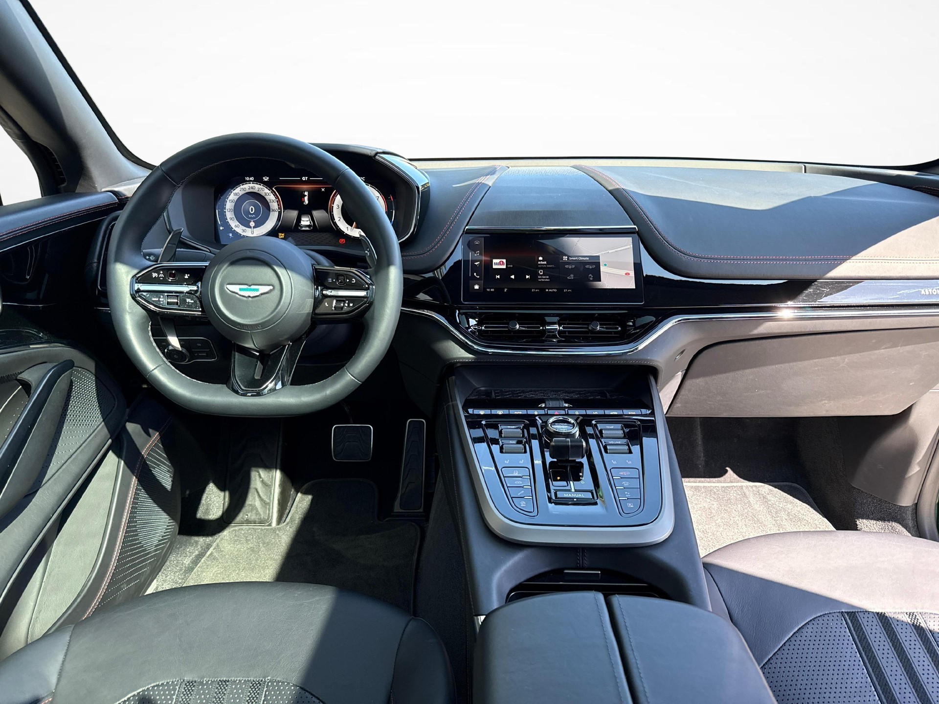 ASTON MARTIN DBX 707 4.0 V8 Bi-Turbo-image-8