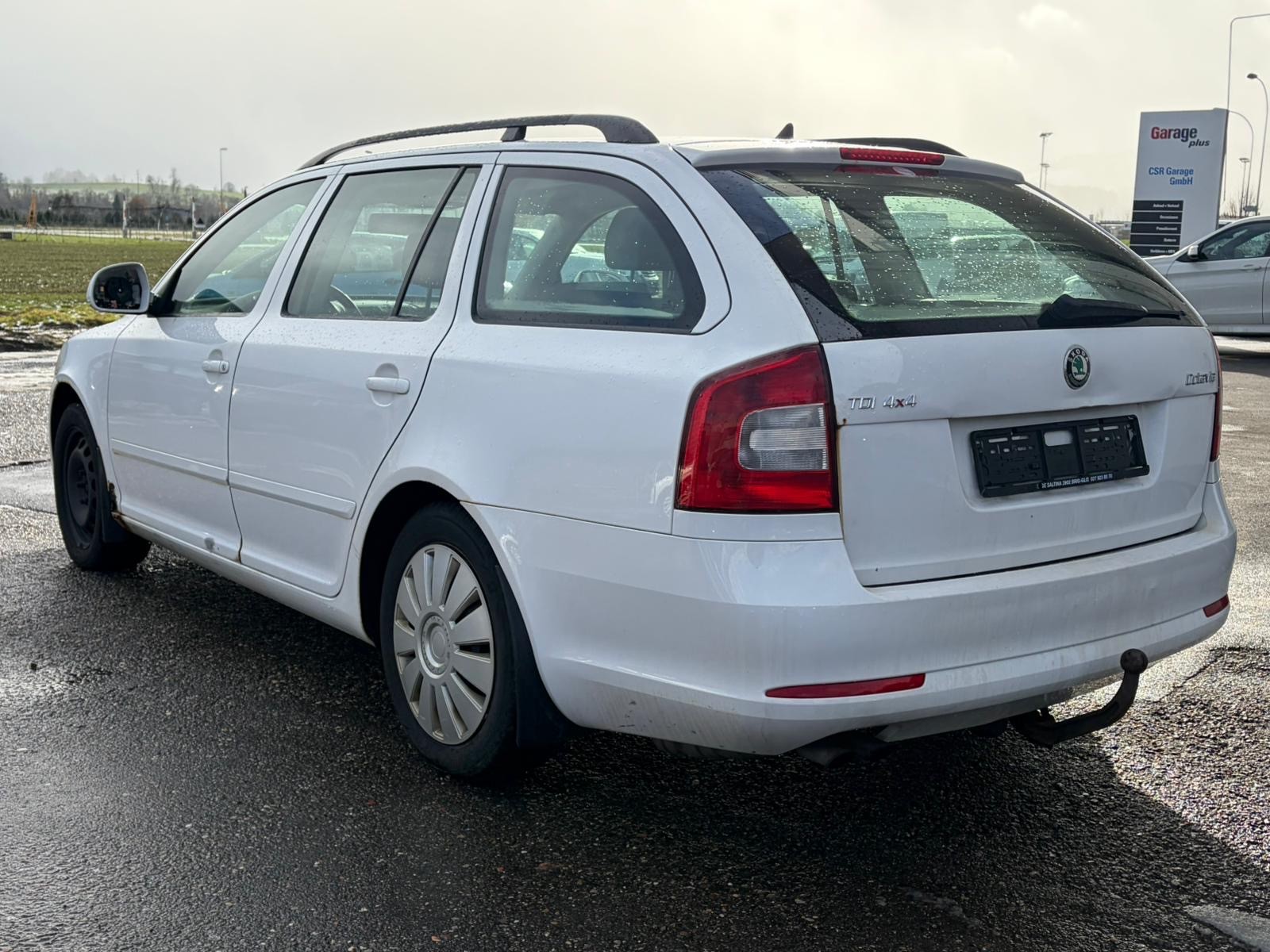 SKODA Octavia Combi 1.6 TDI Swiss Adventure 4x4-image-8