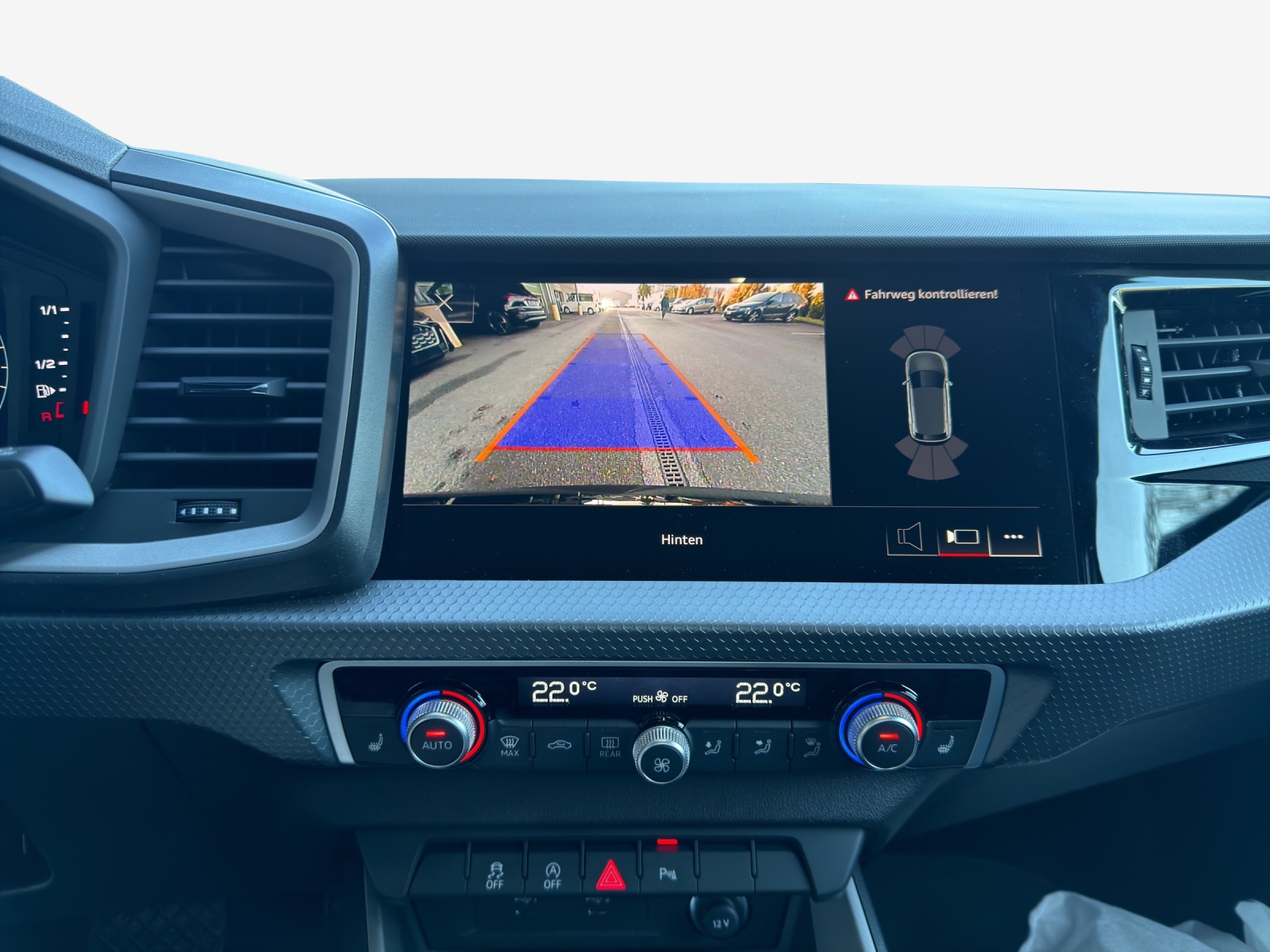 AUDI A1 Sportback 30 TFSI Attraction S-tronic-image-15