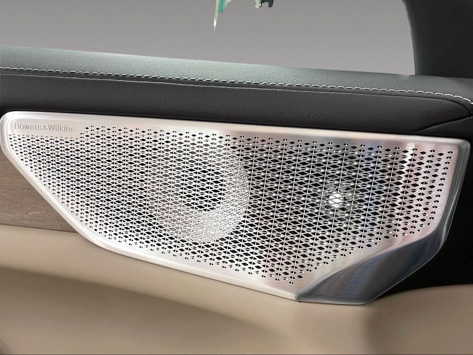 VOLVO ES90 Ultra-image-12