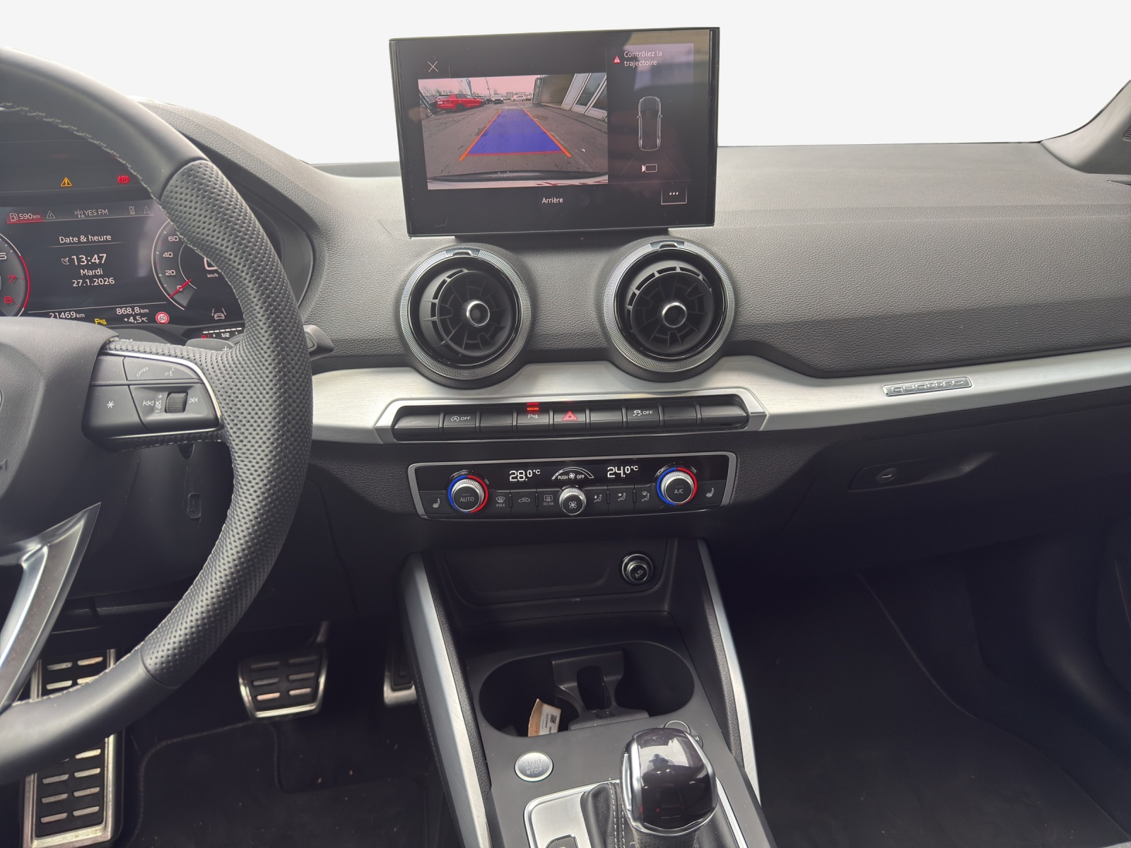 AUDI Q2 40 TFSI S line quattro S-tronic-image-10