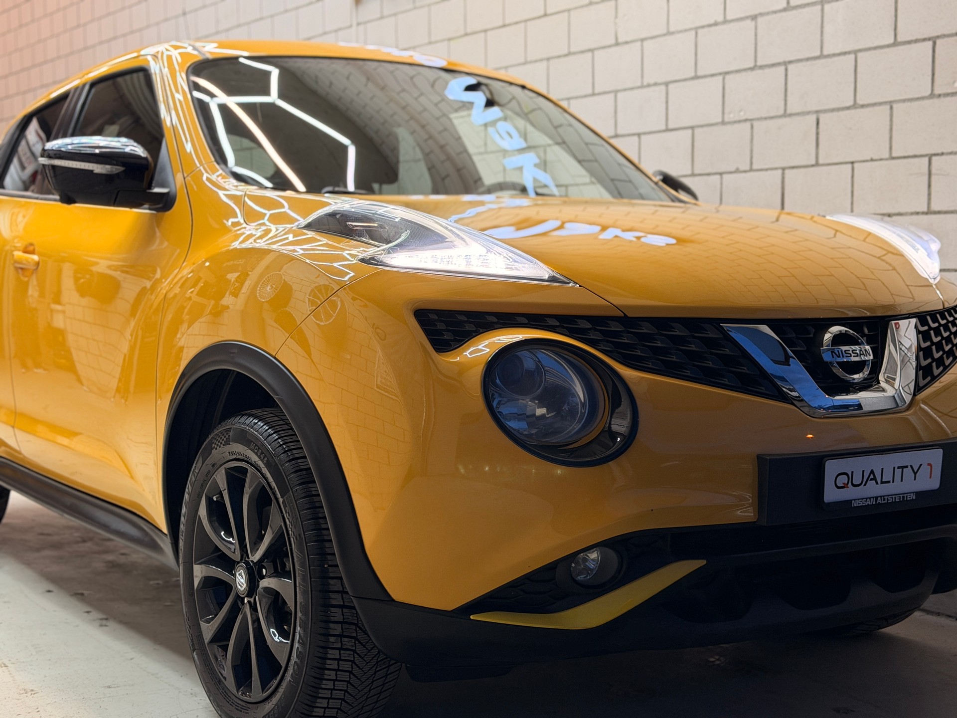 NISSAN Juke 1.6 tekna Xtronic CVT-showroom-element-2