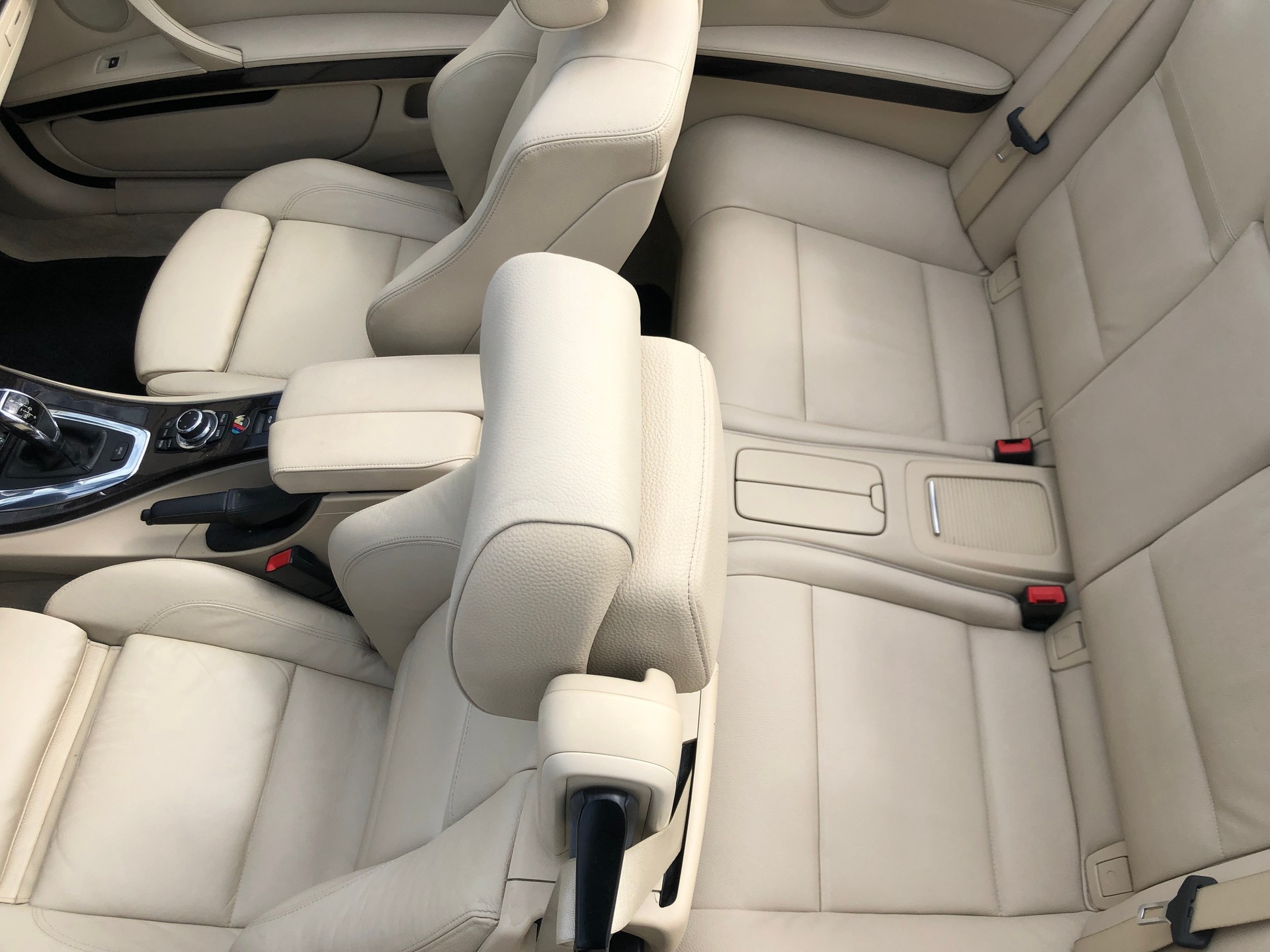 BMW 335i Cabriolet DSG-image-17
