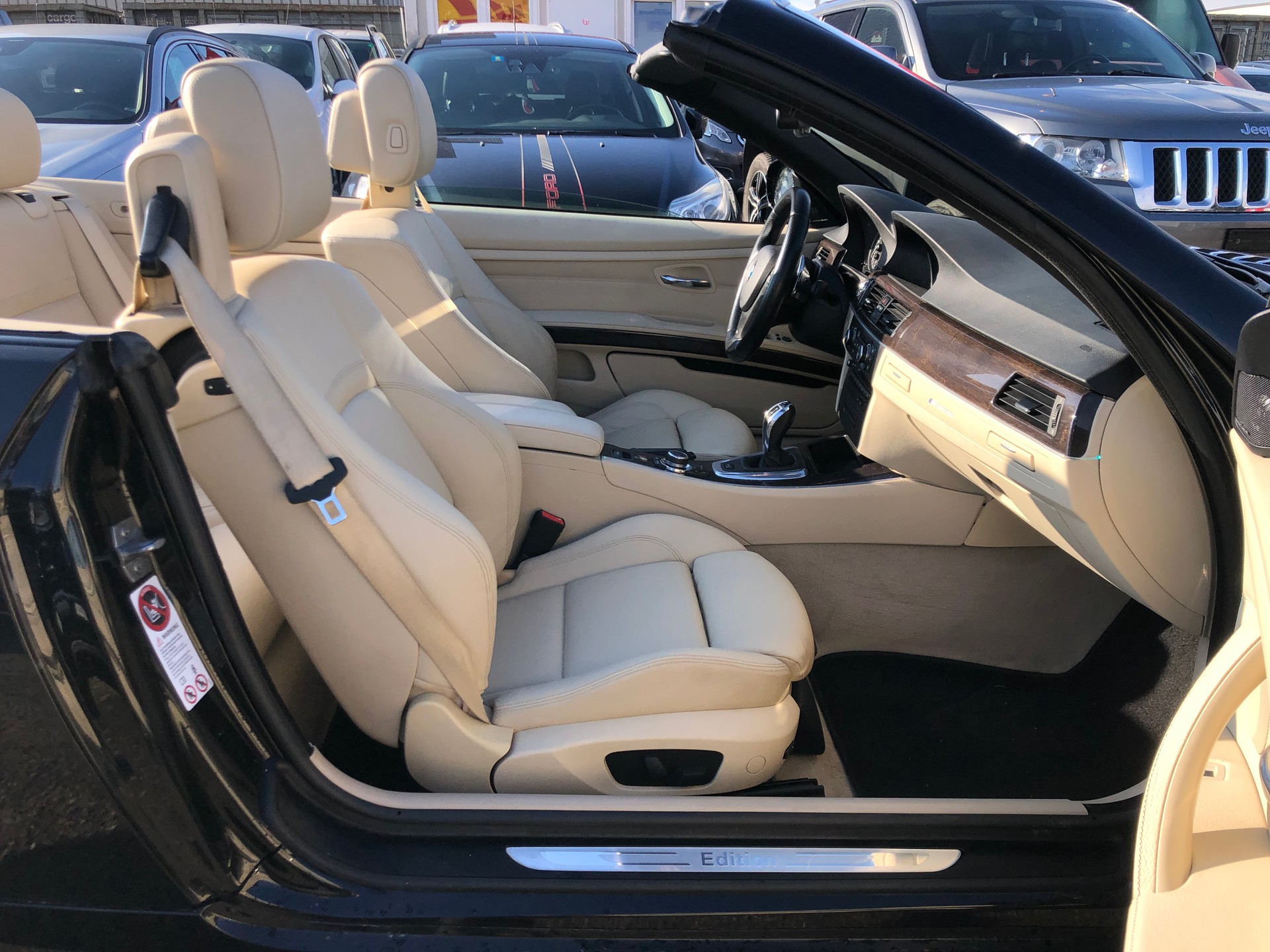 BMW 335i Cabriolet DSG-image-14