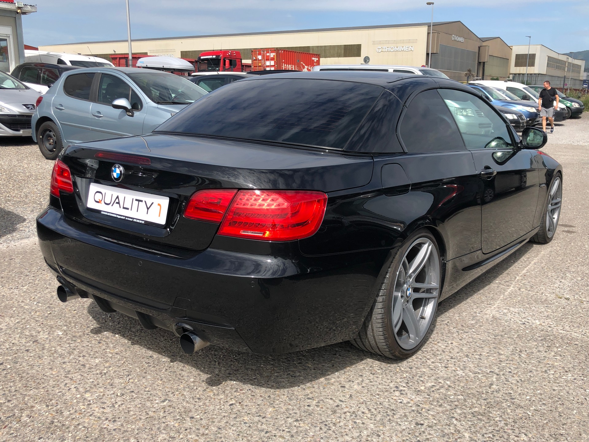 BMW 335i Cabriolet DSG-image-11