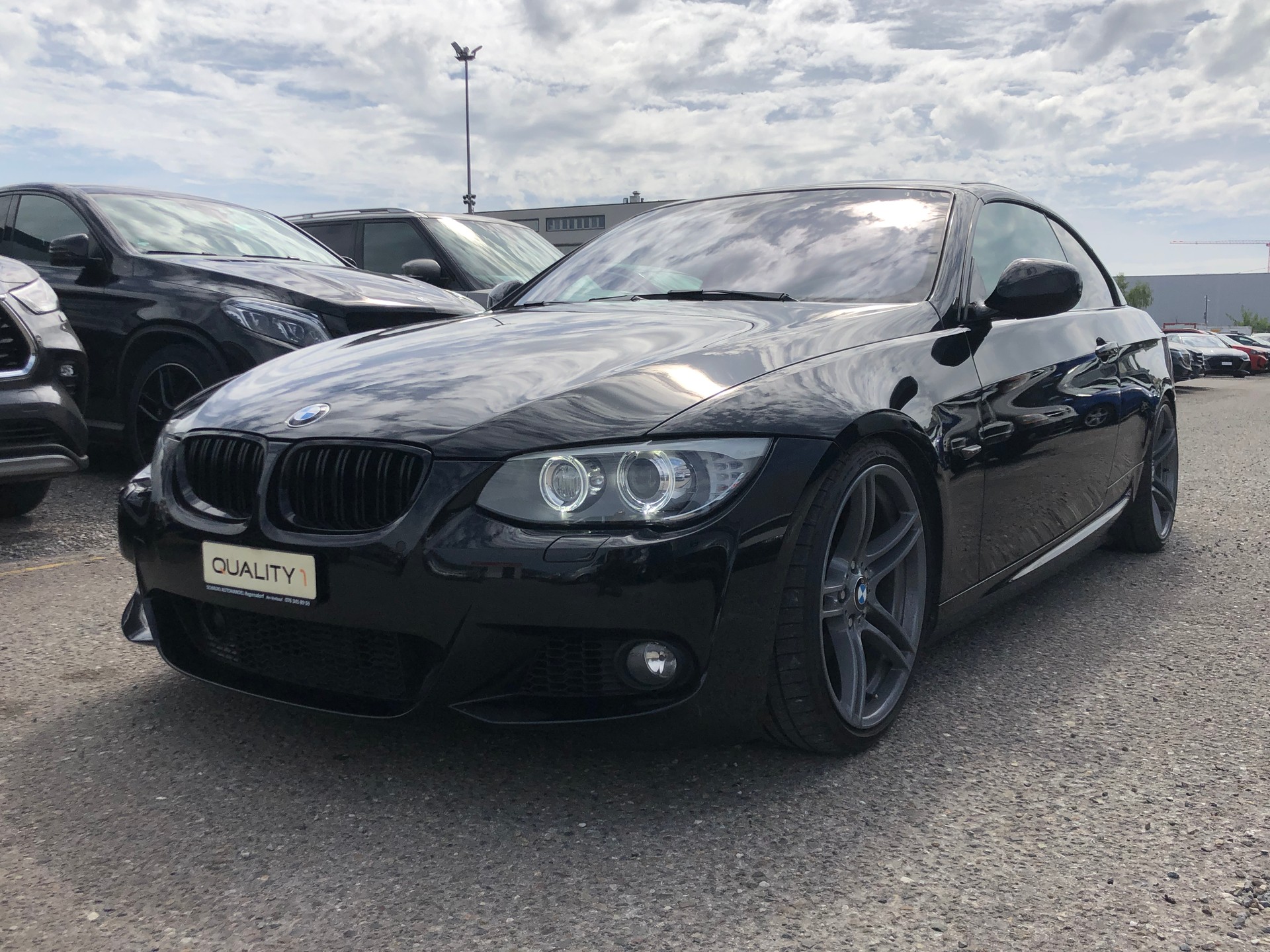 BMW 335i Cabriolet DSG-showroom-element-1