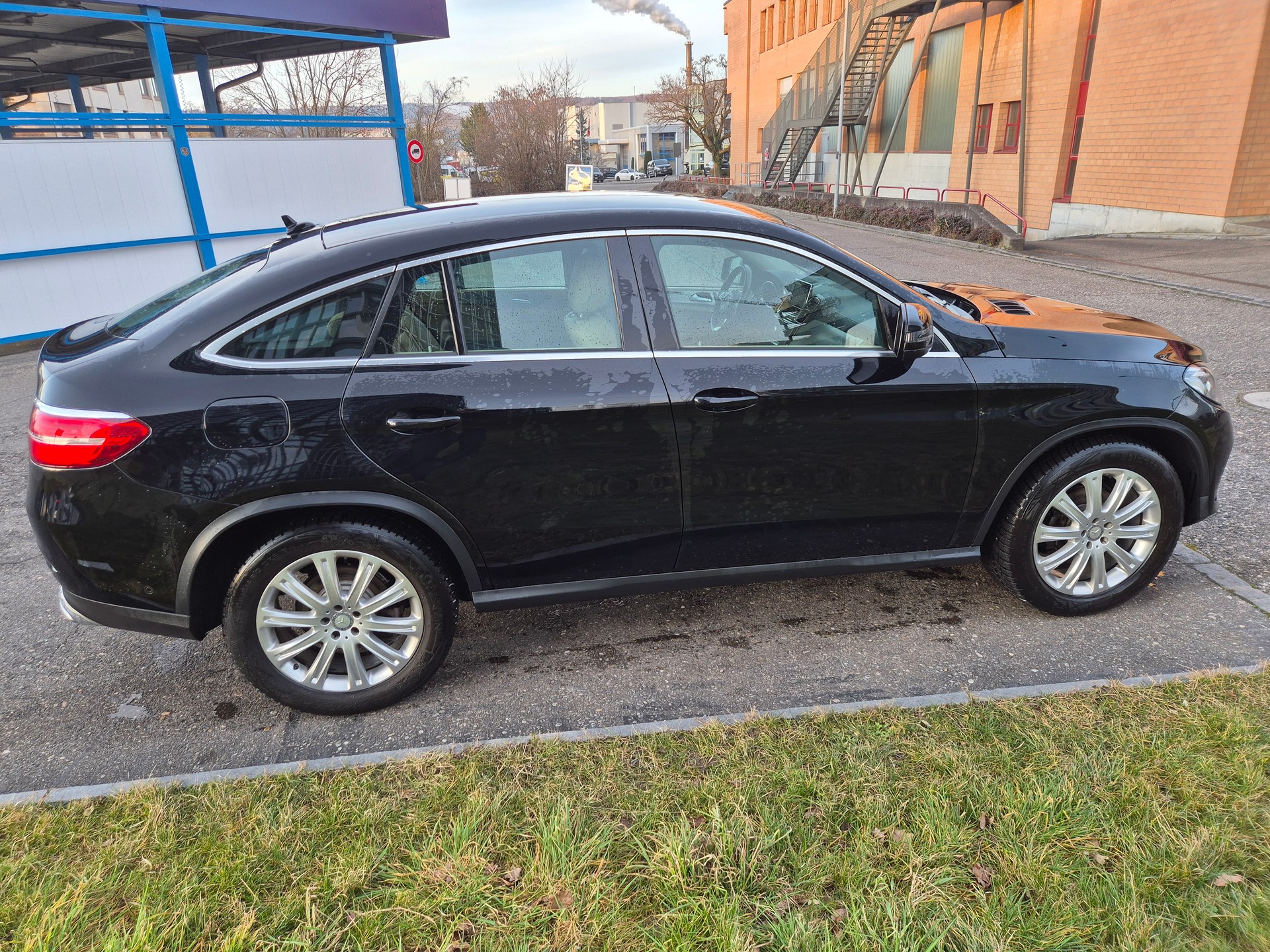 MERCEDES-BENZ GLE Coupé 350 d 4Matic 9G-Tronic-image-6